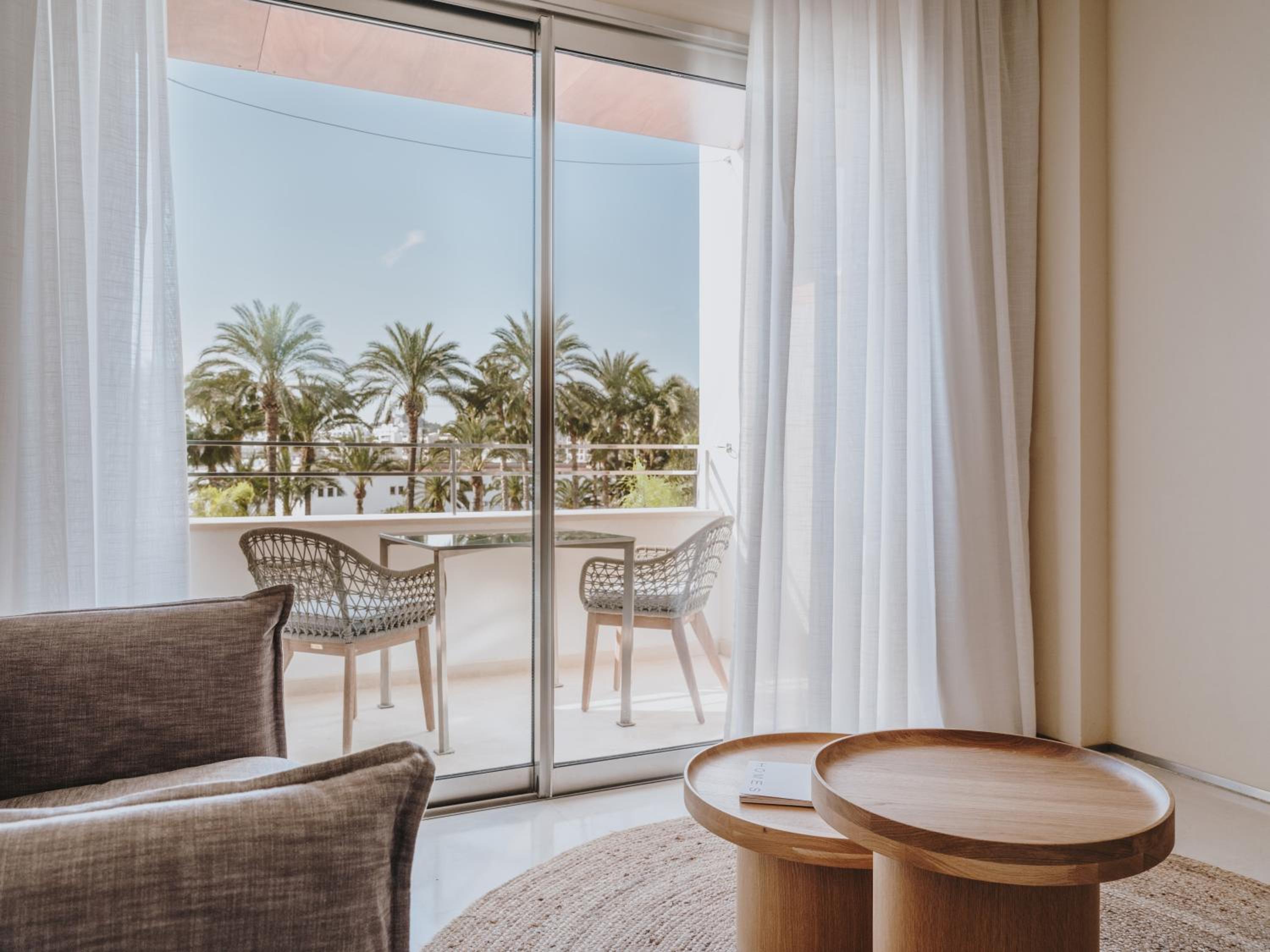 Deluxe Double Room with Terrace, Pool View & SPA access  - Photo 6
