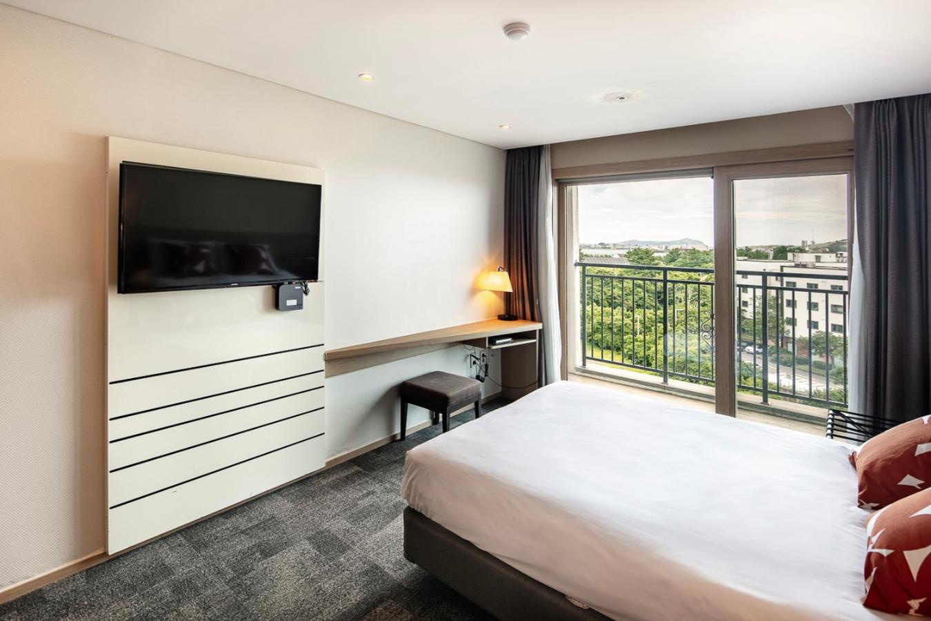 Standard Double Room - Photo 4