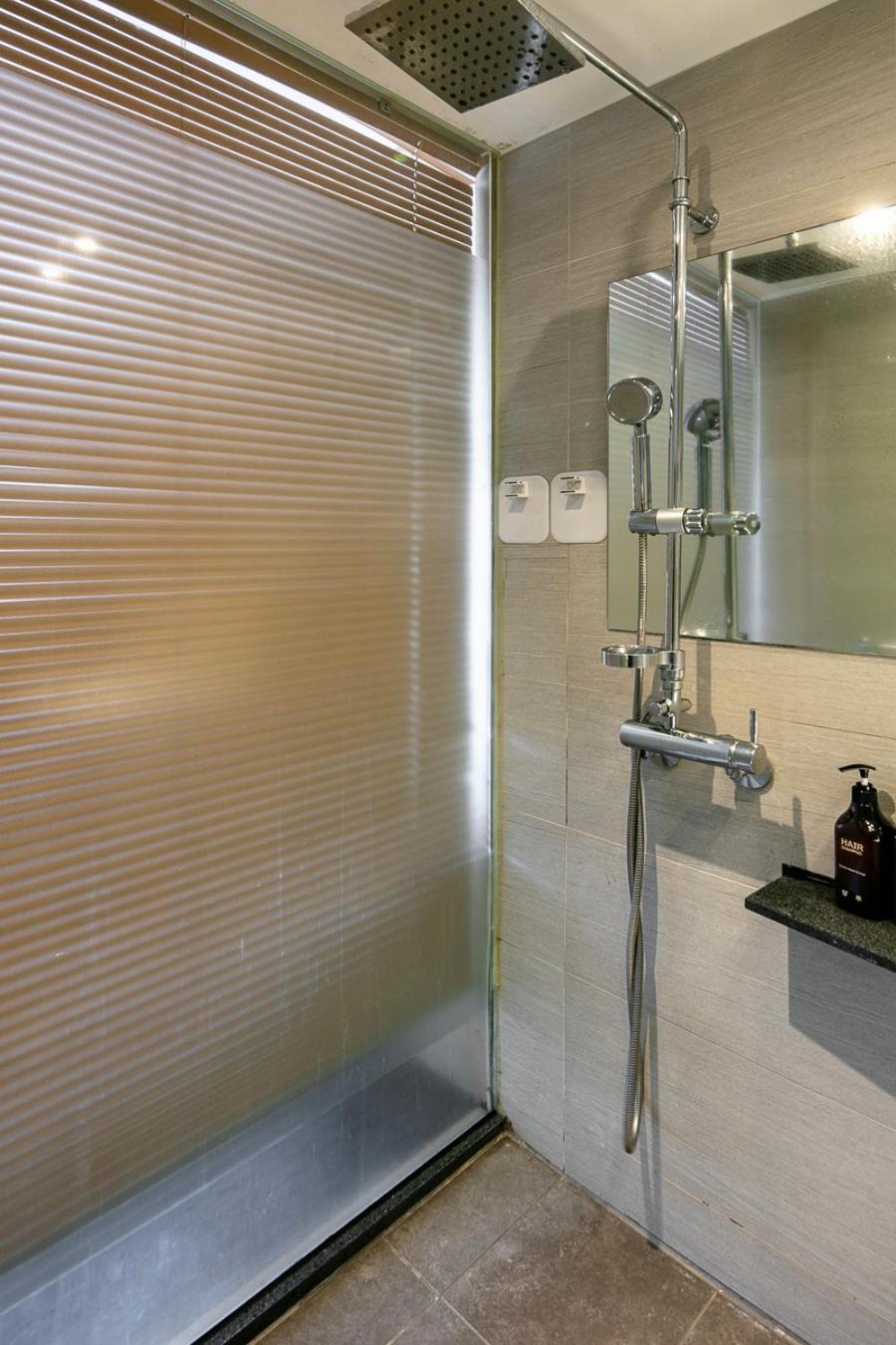 Deluxe Twin Room - Photo 8