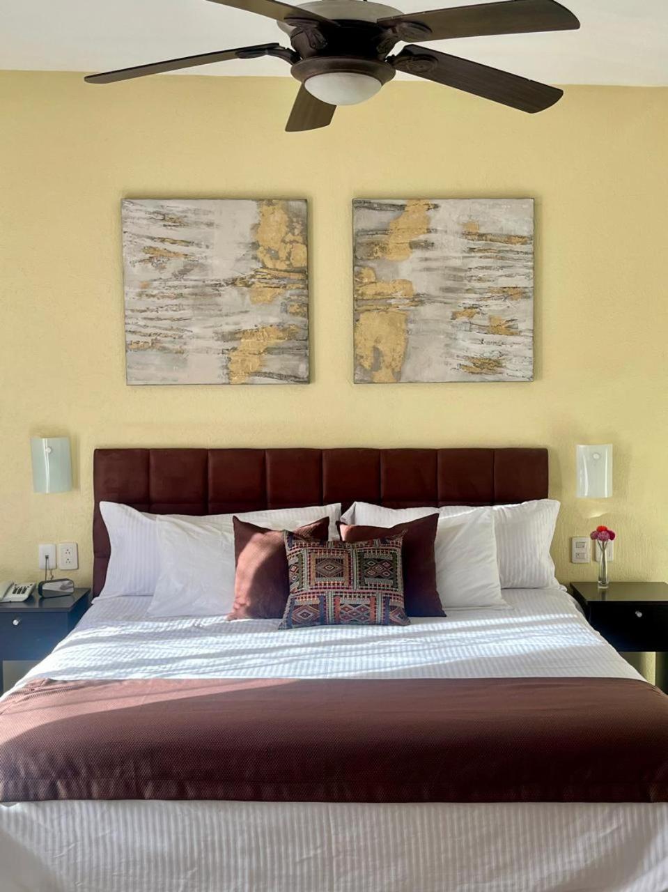 Deluxe Suite photo 2