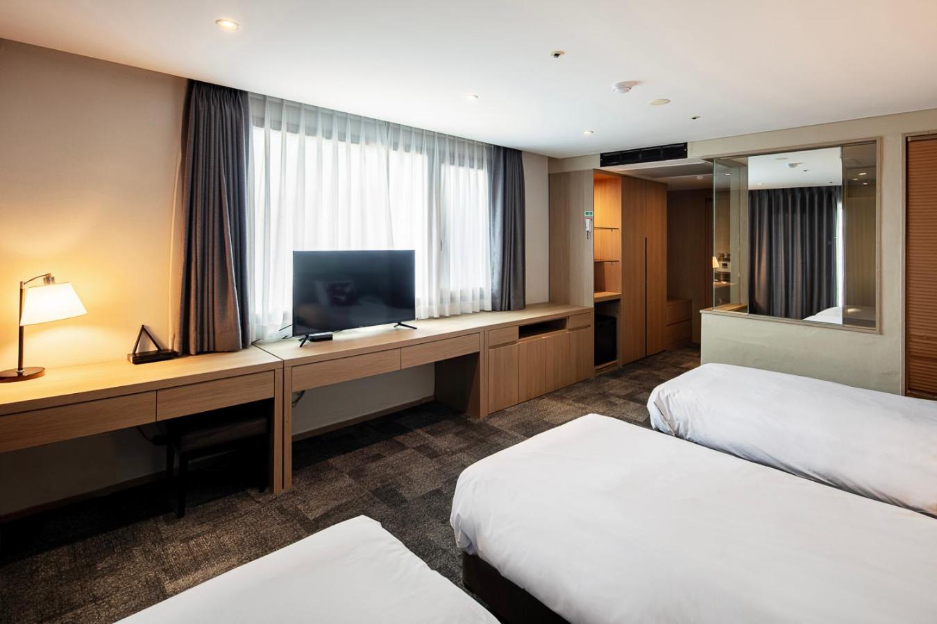 Deluxe Triple Room - Photo 2