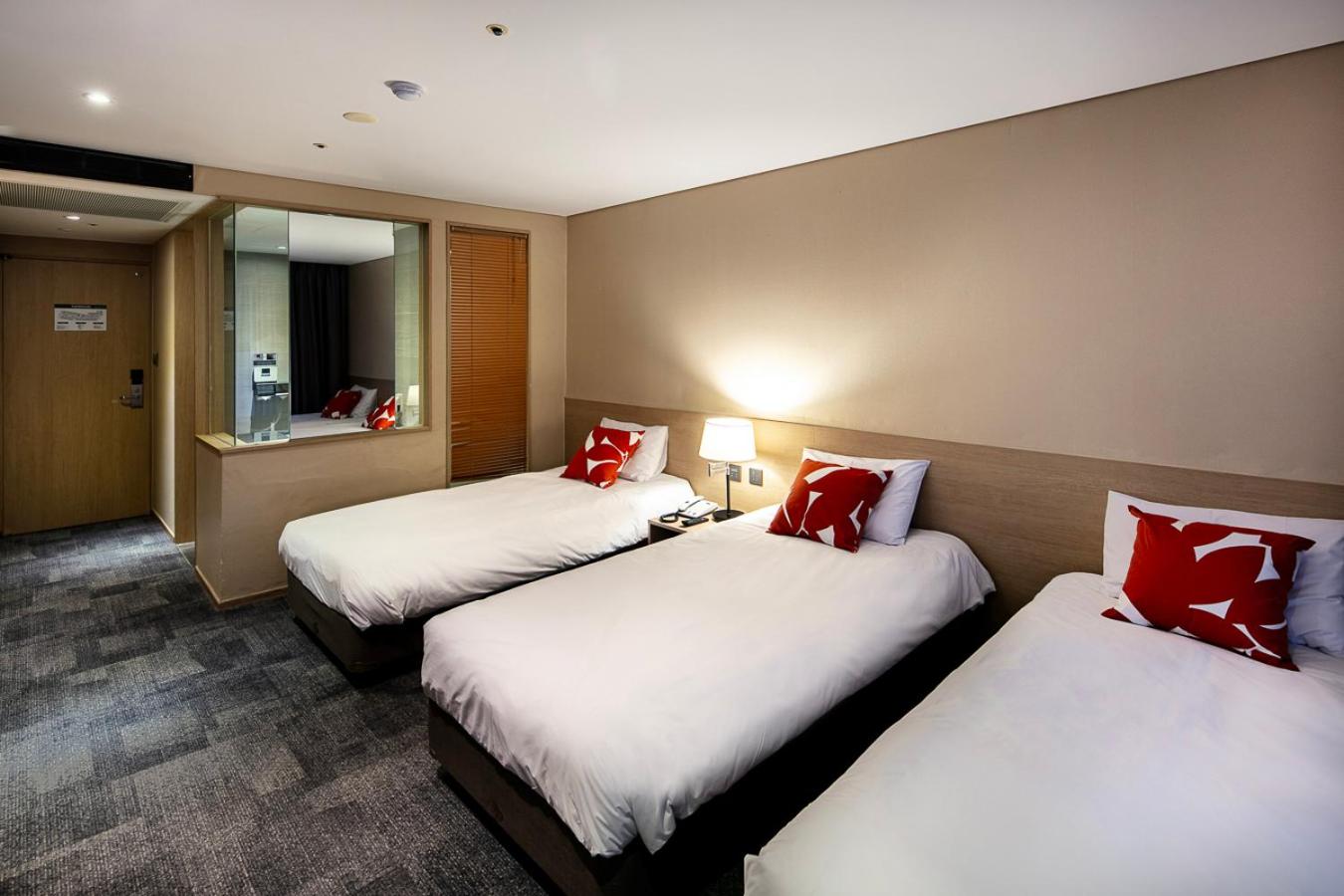 Deluxe Triple Room - Photo 1