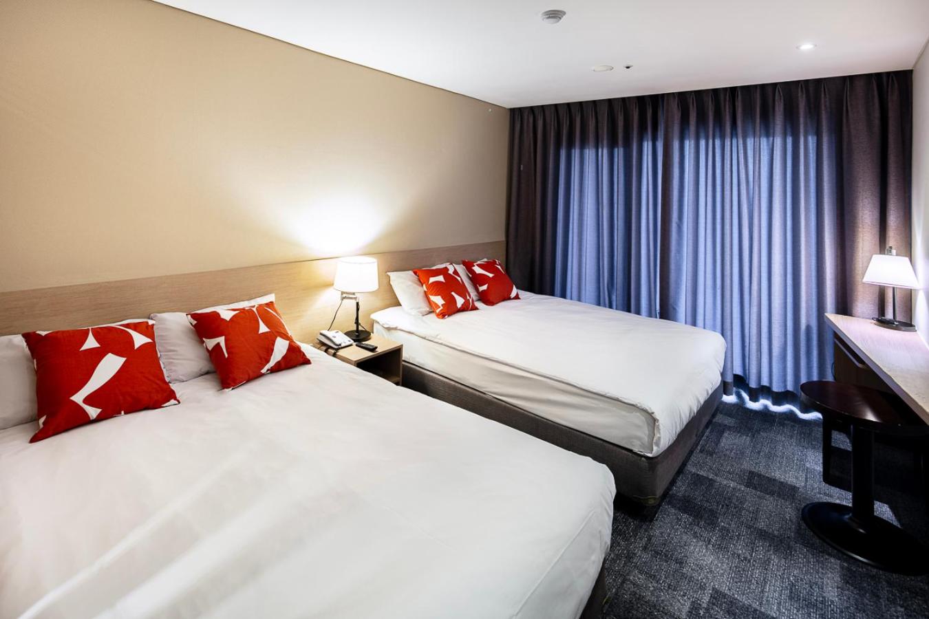 Family Double Room - Photo 6