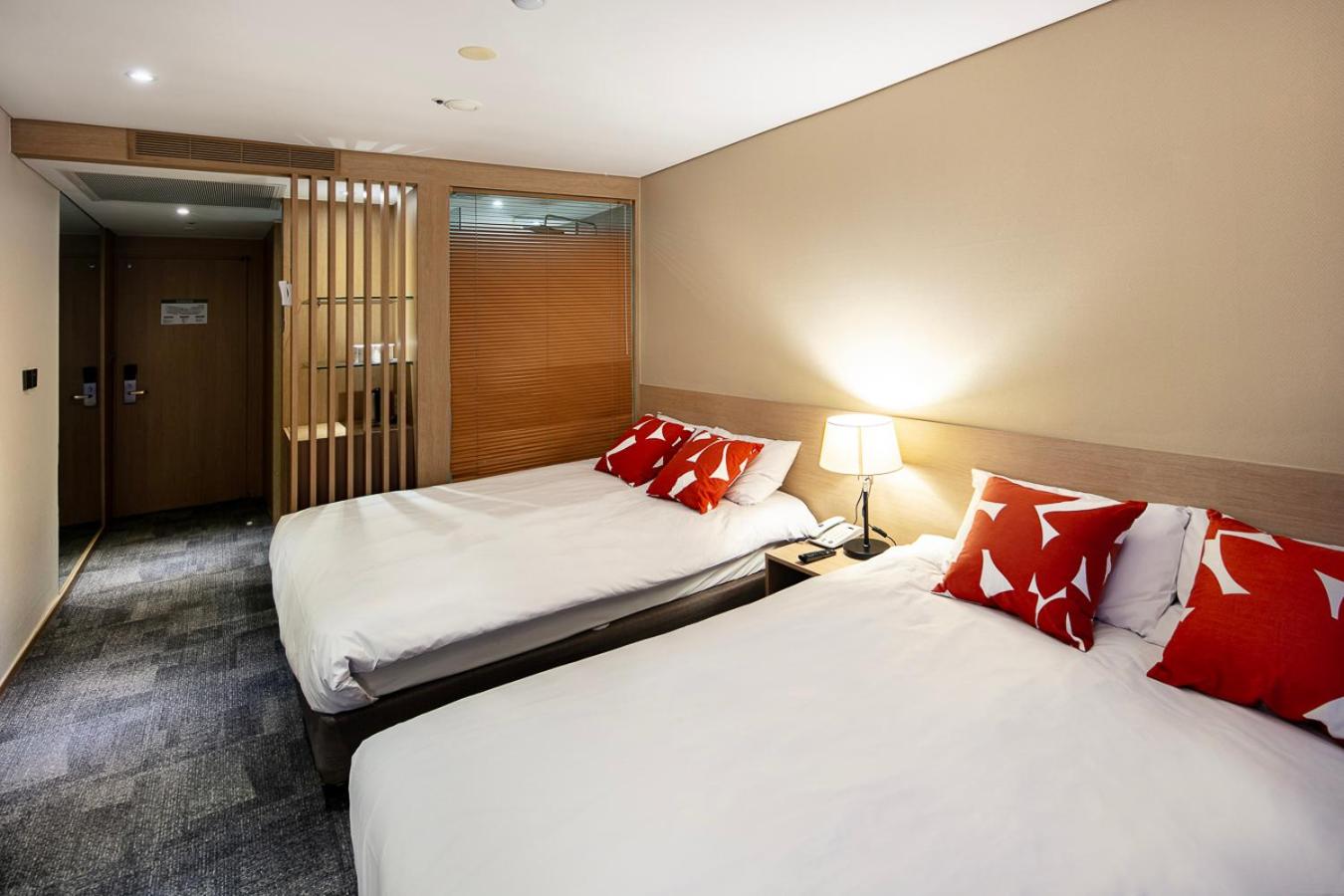 Family Double Room - Photo 5