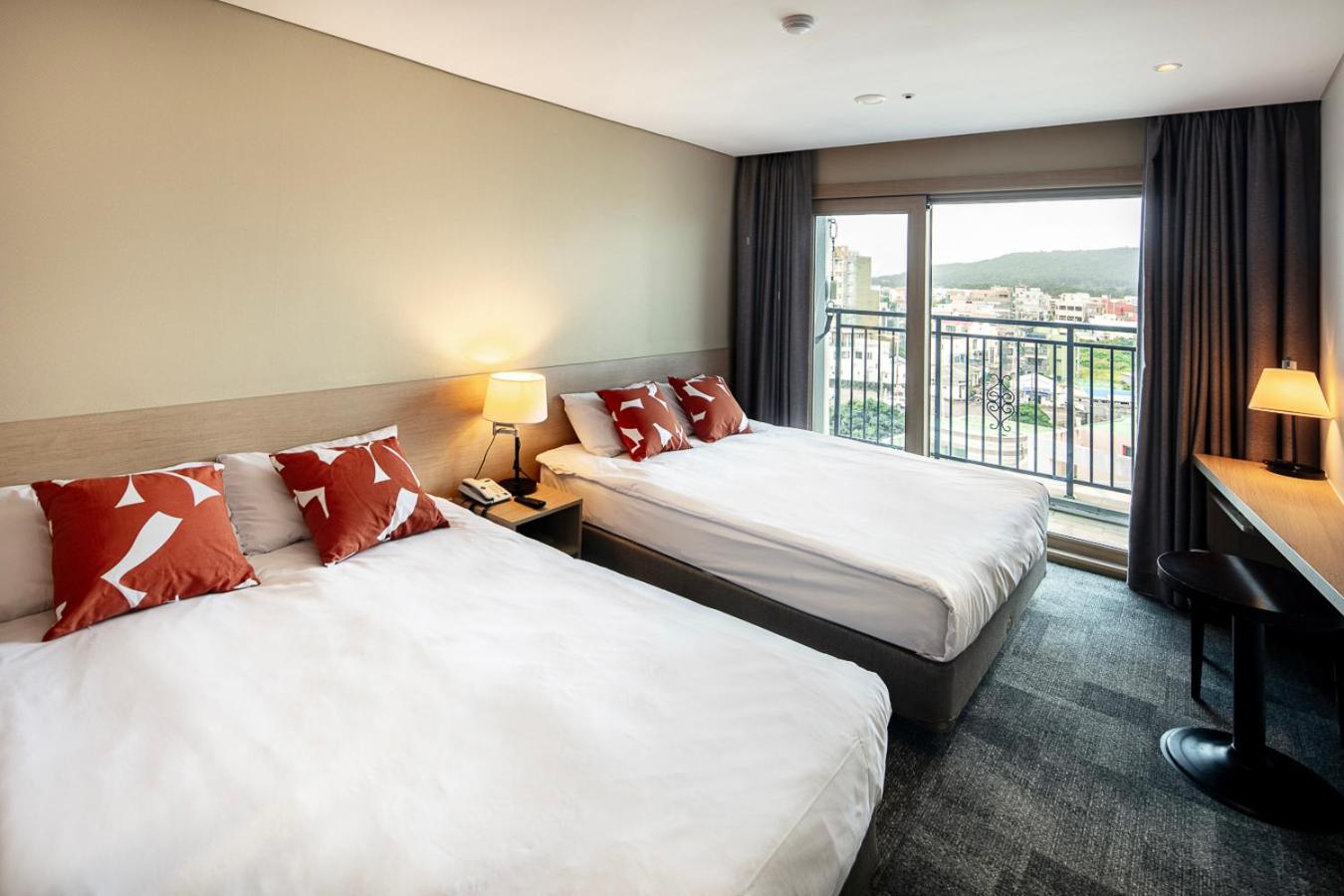Family Double Room - Photo 1