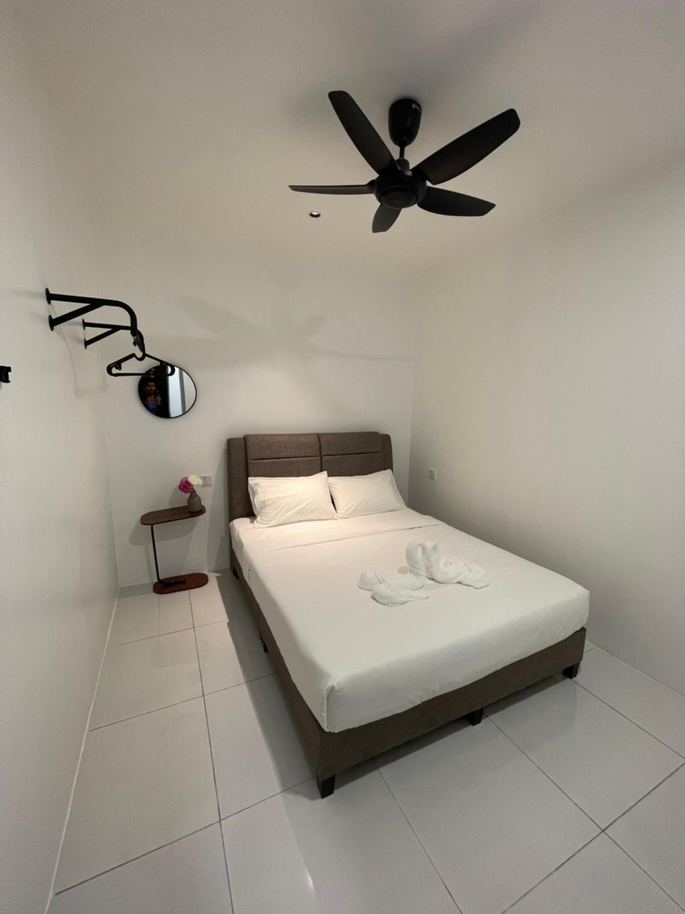 Standard Double Room - Photo 3