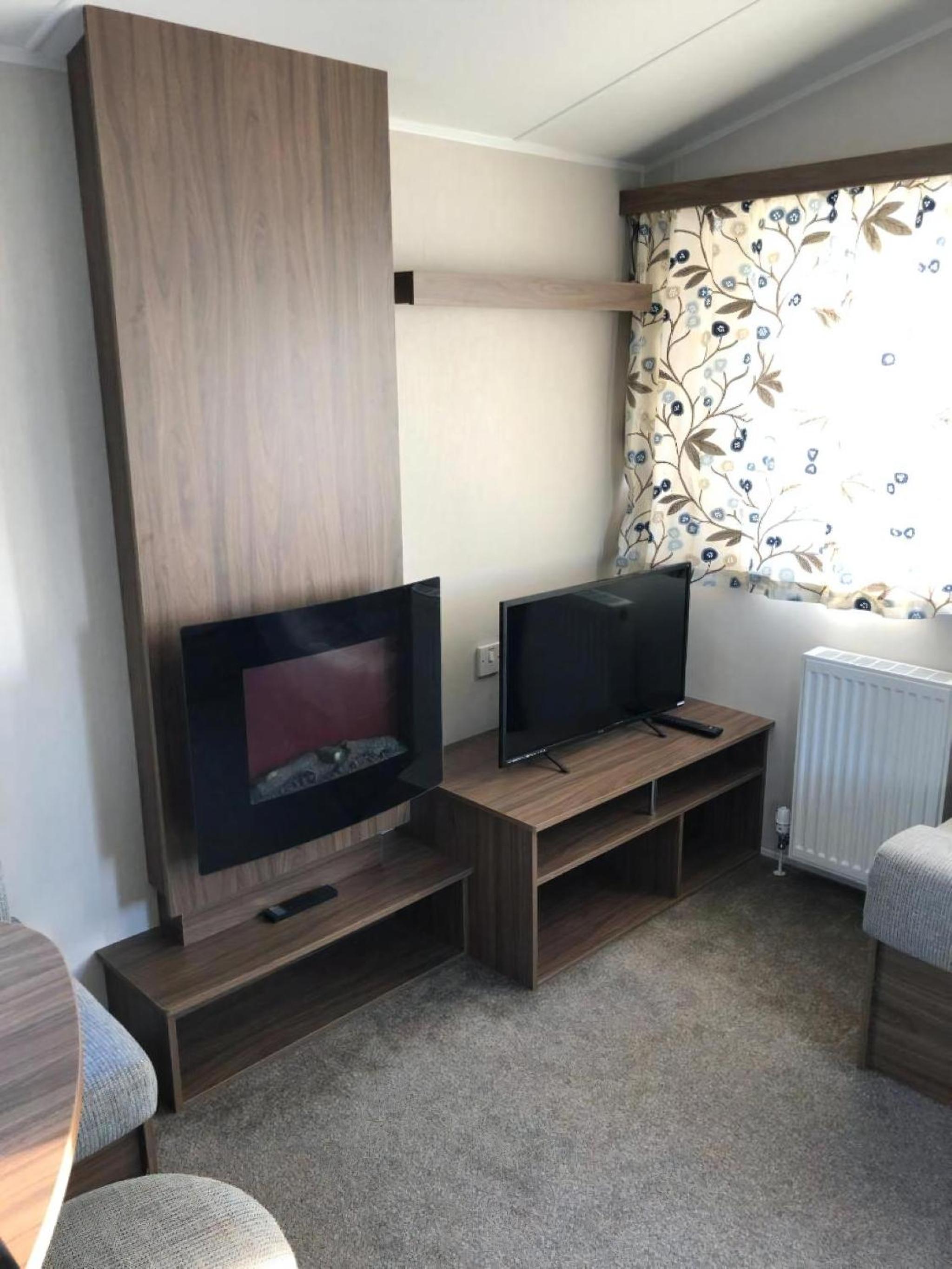 Mobile Home photo 1
