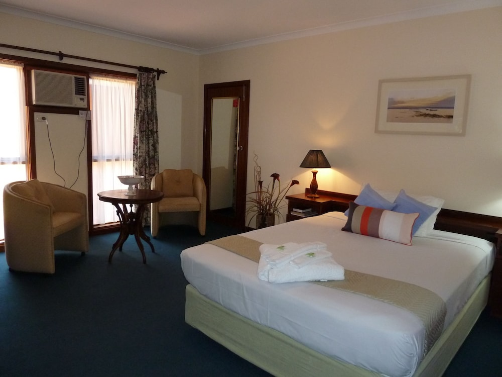 Standard Double or Twin Room, Non Smoking photo 2