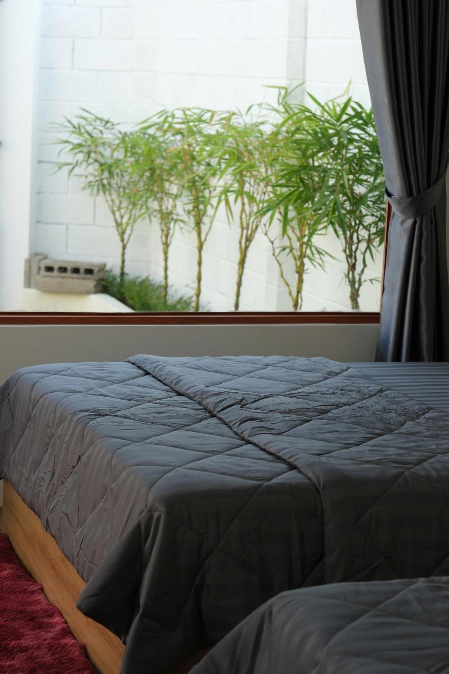Three-Bedroom House photo 2