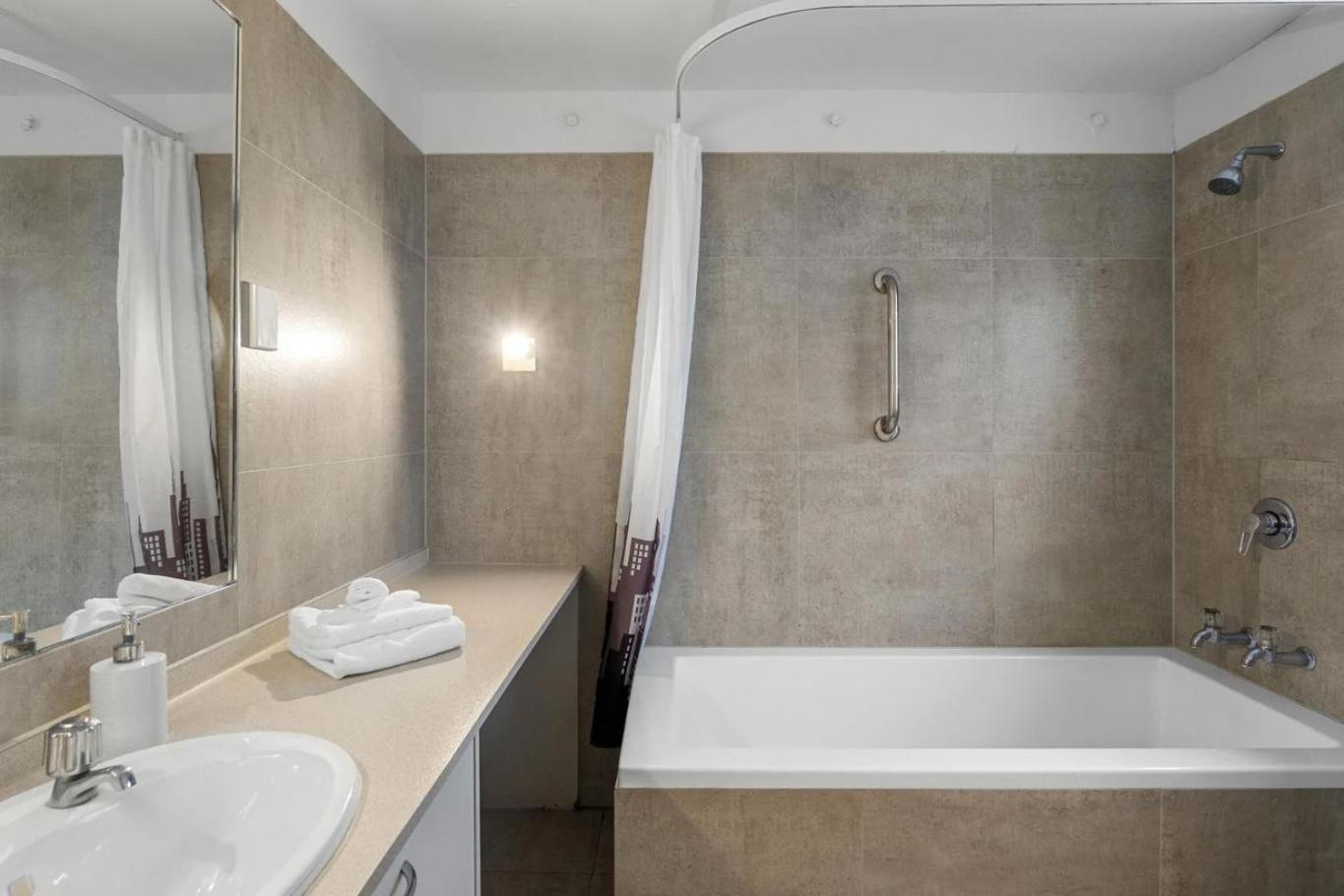 Two-Bedroom Apartment - Photo 3