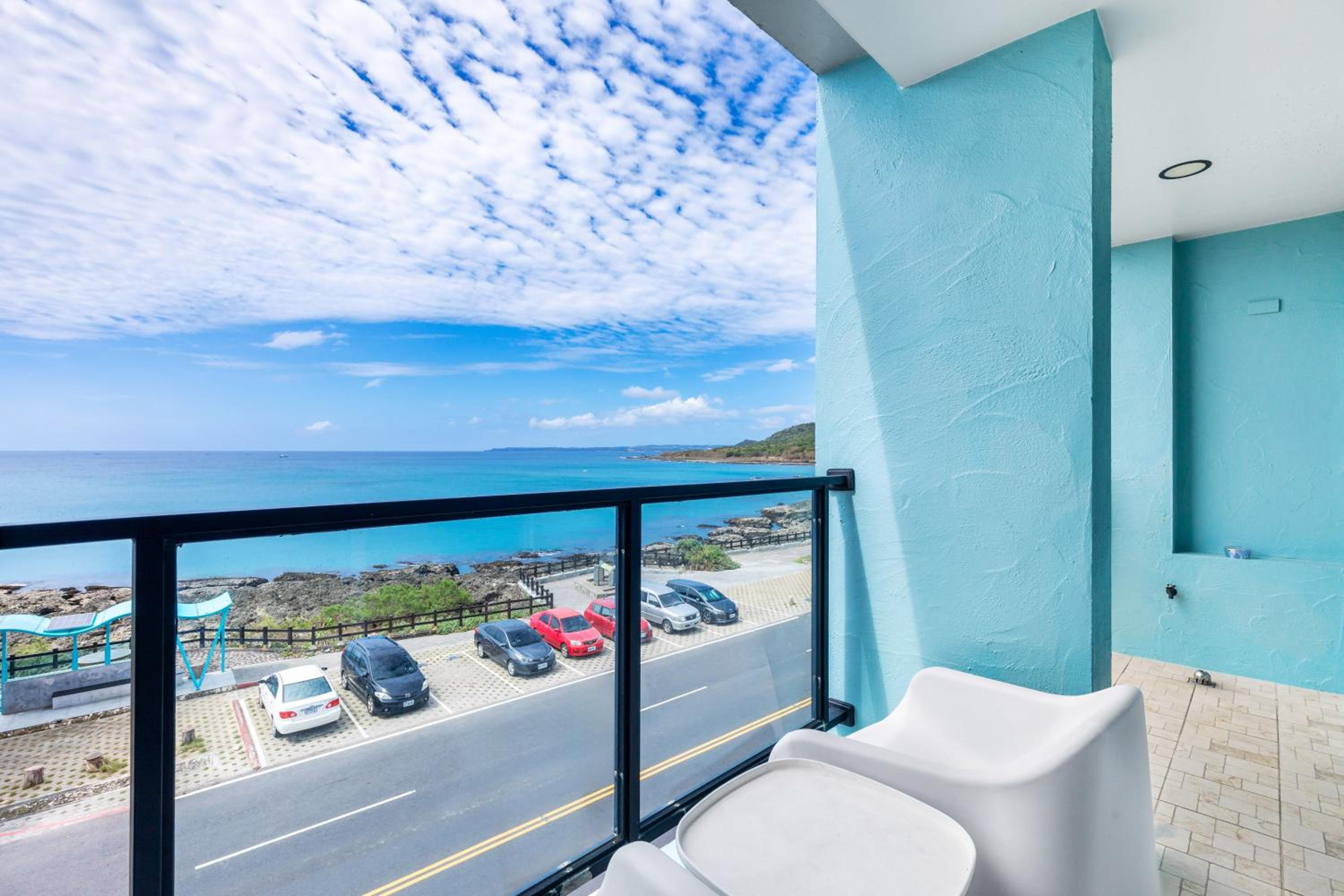 Double Room with Sea View - Photo 30