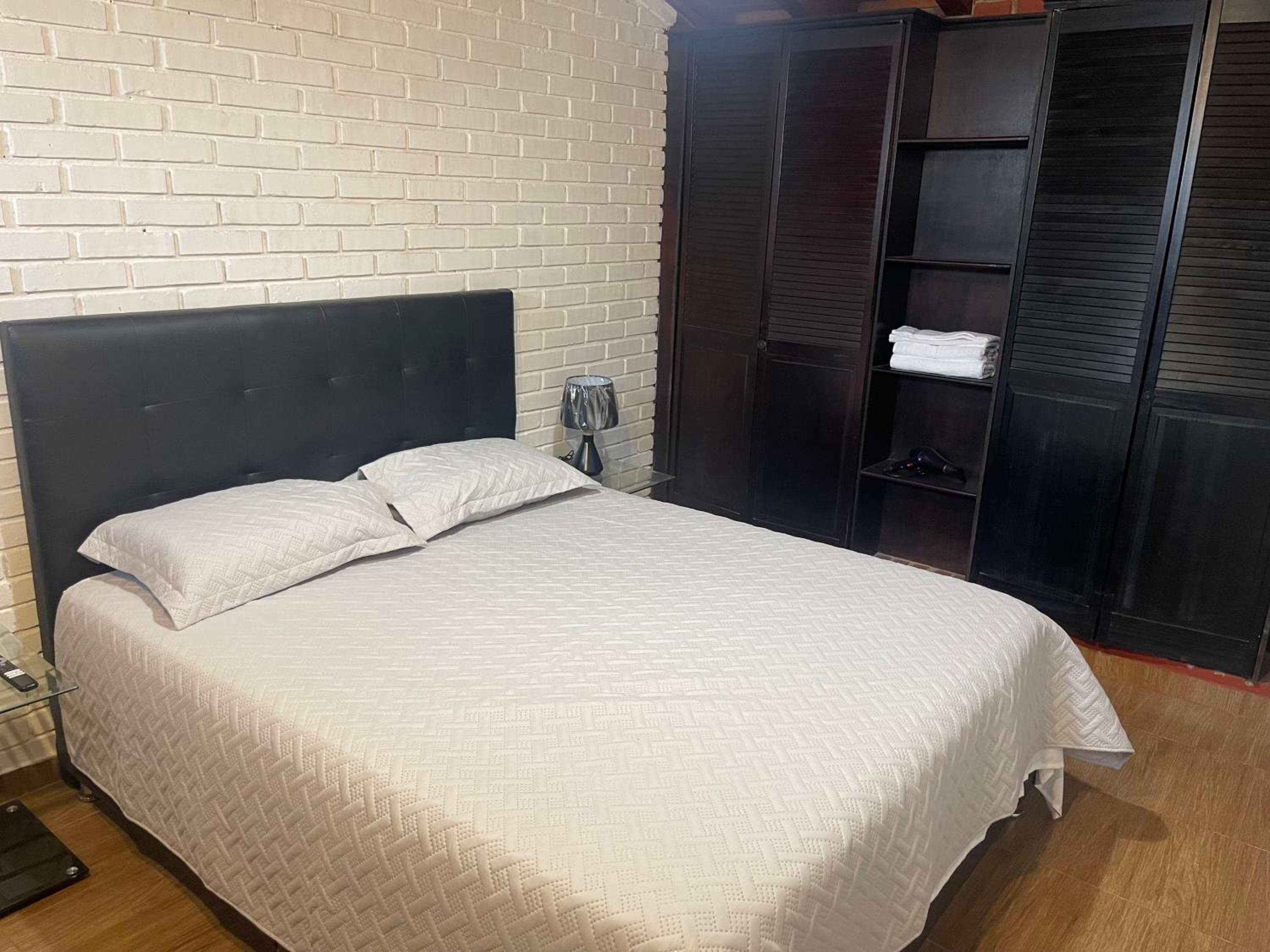 Studio Apartment with One Double Bed