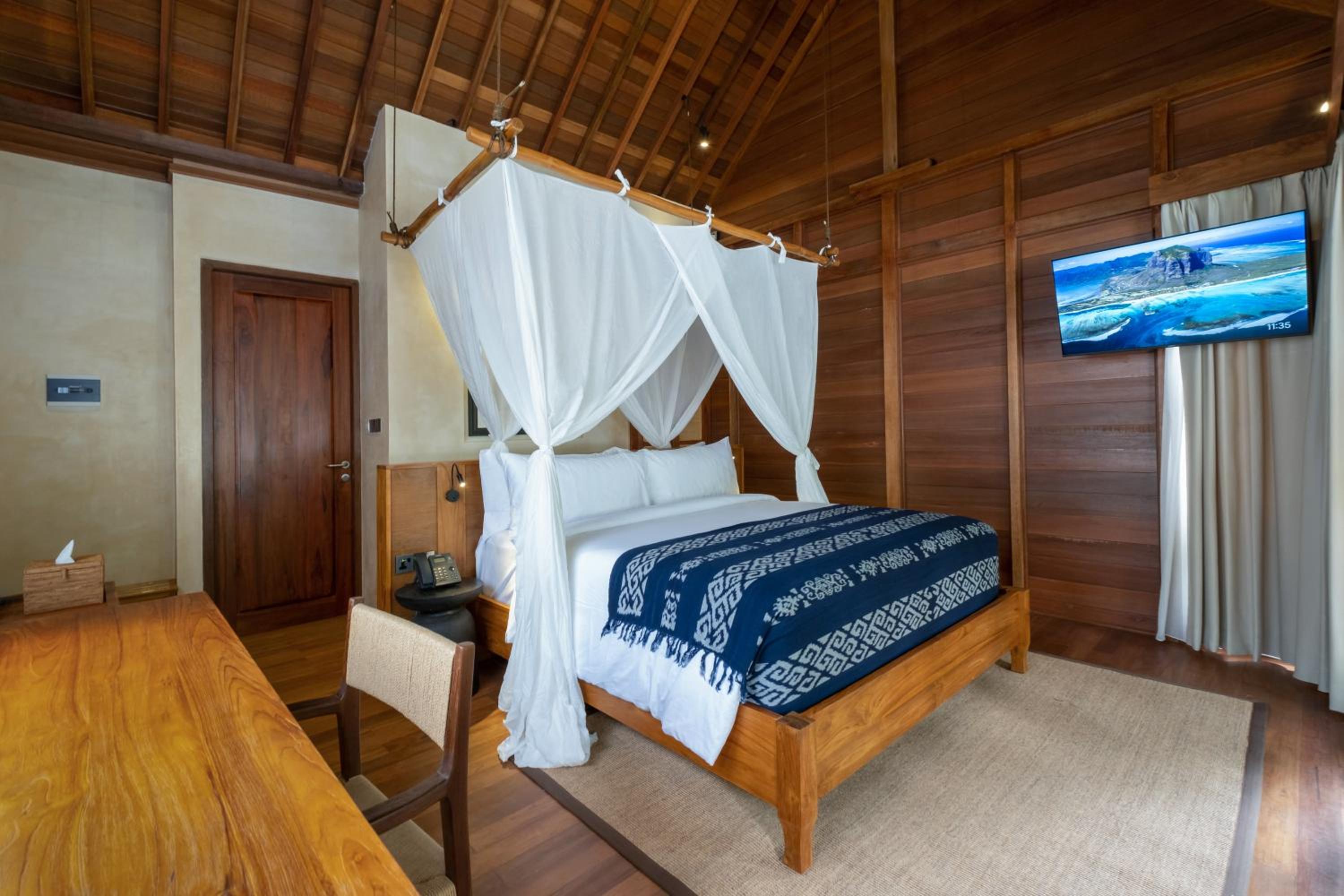 Suite - Wooden House with Bathtub and Free Shuttle to Ubud Central  - Photo 10