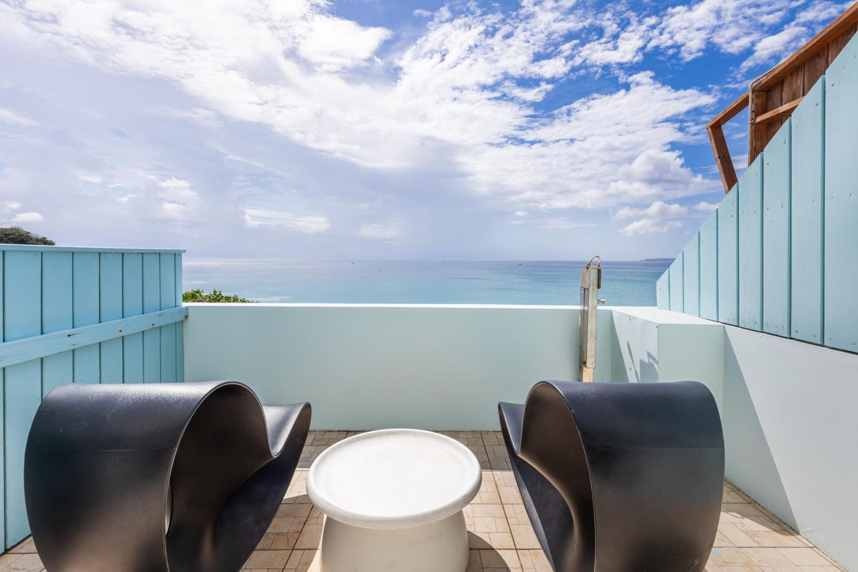 Deluxe Double Room with Sea View - Photo 10