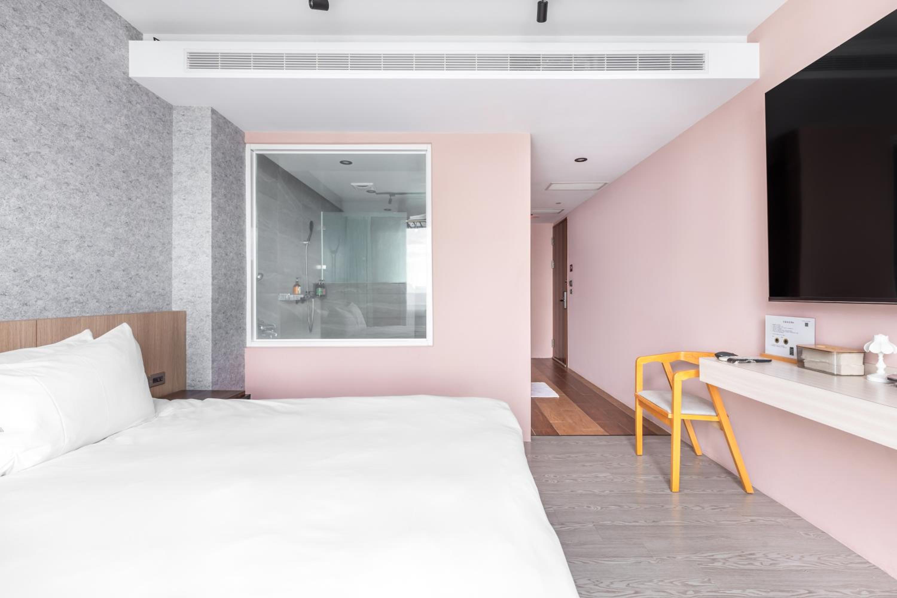 Deluxe Double Room with Sea View - Photo 21