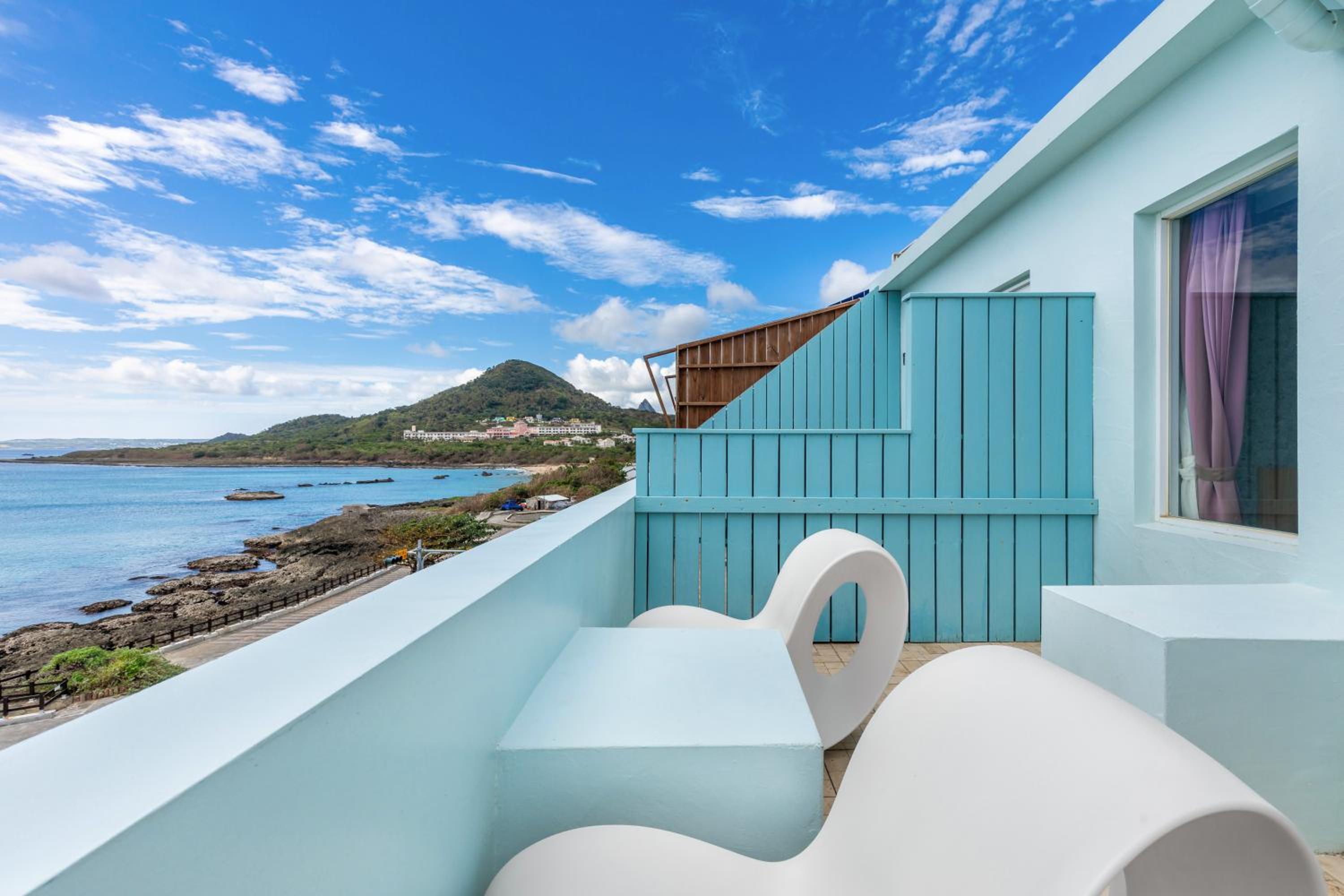Deluxe Double Room with Sea View - Photo 26