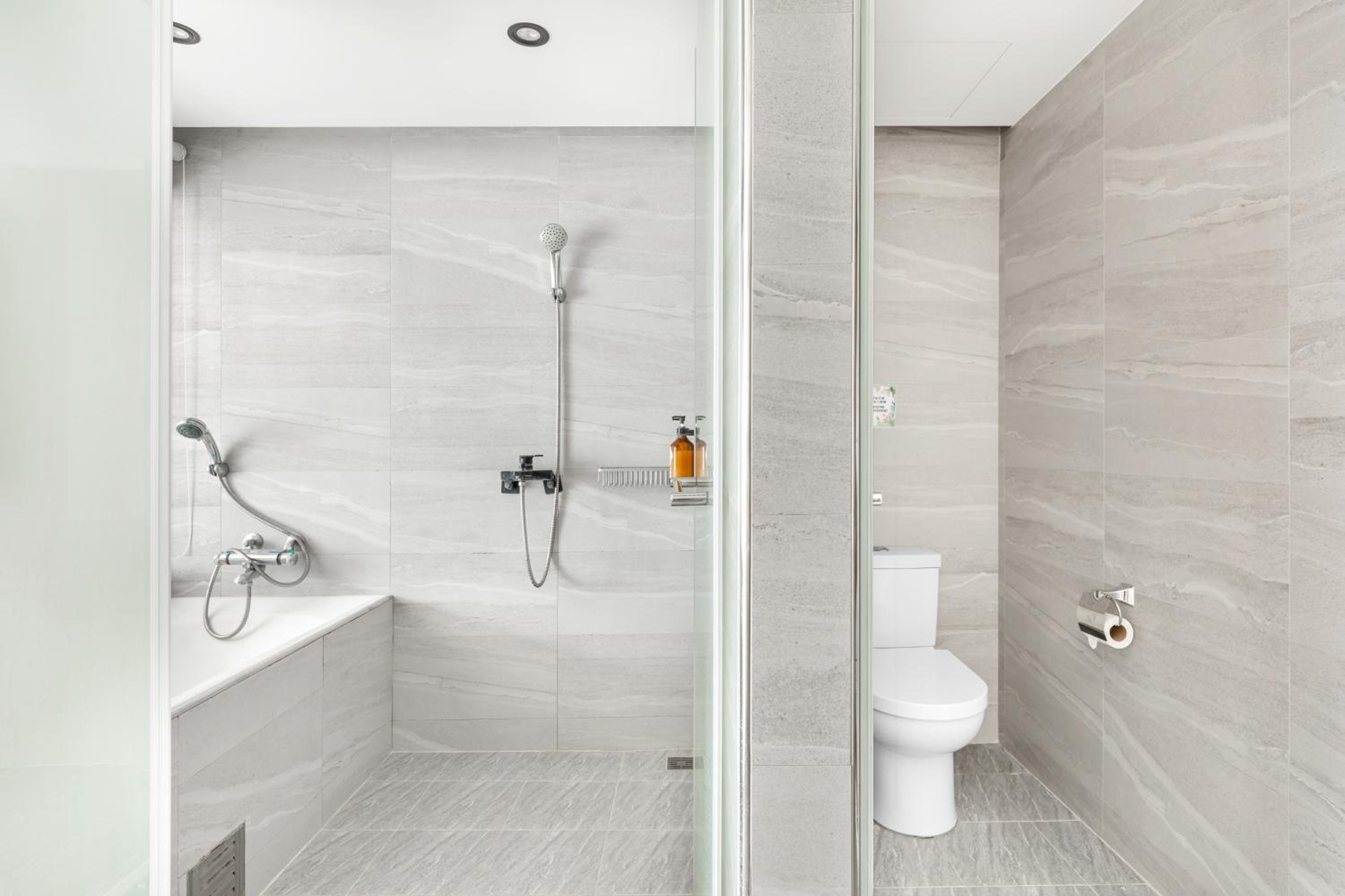 Deluxe Double Room with Sea View - Photo 4