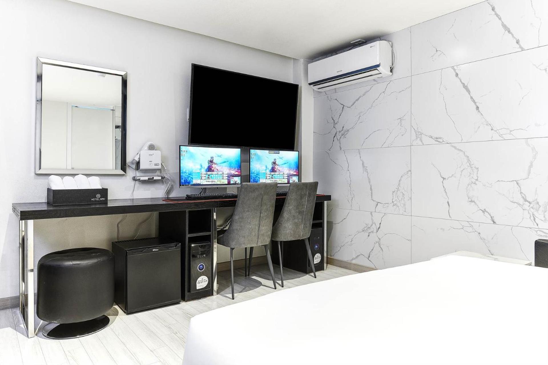 Premium Room - Photo 4
