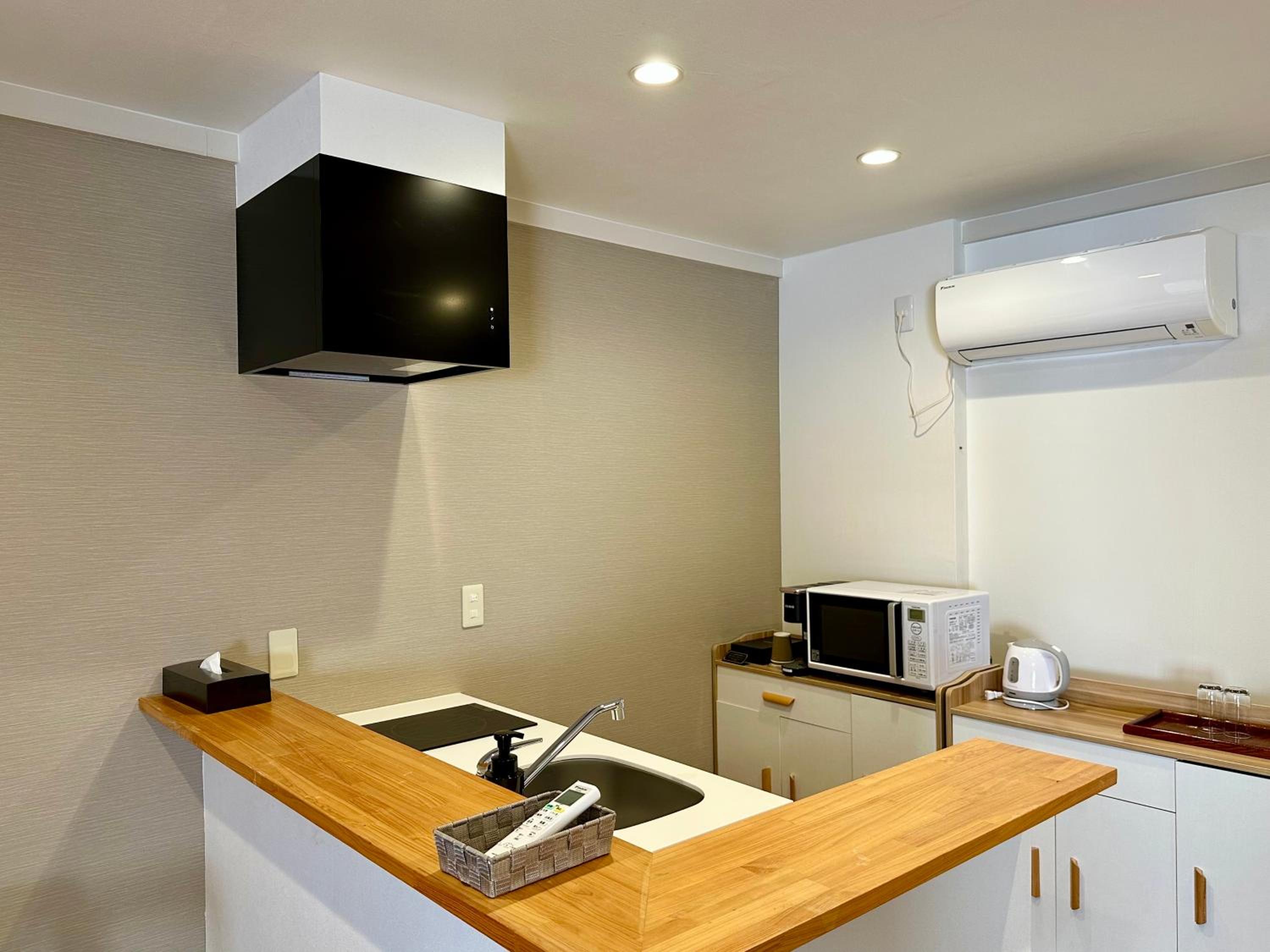 Corner Suite photo 2