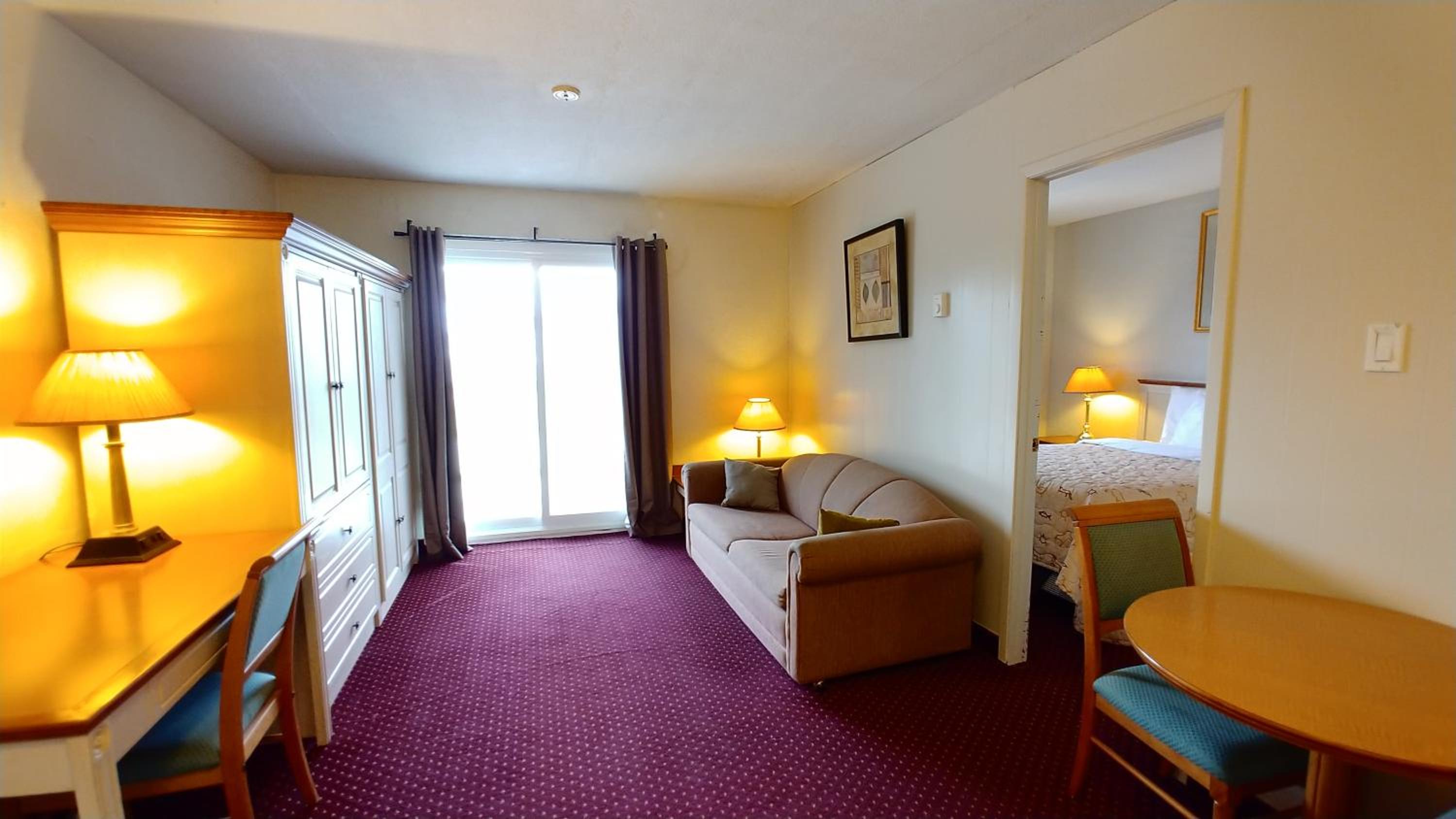 One-Bedroom Apartment with Balcony