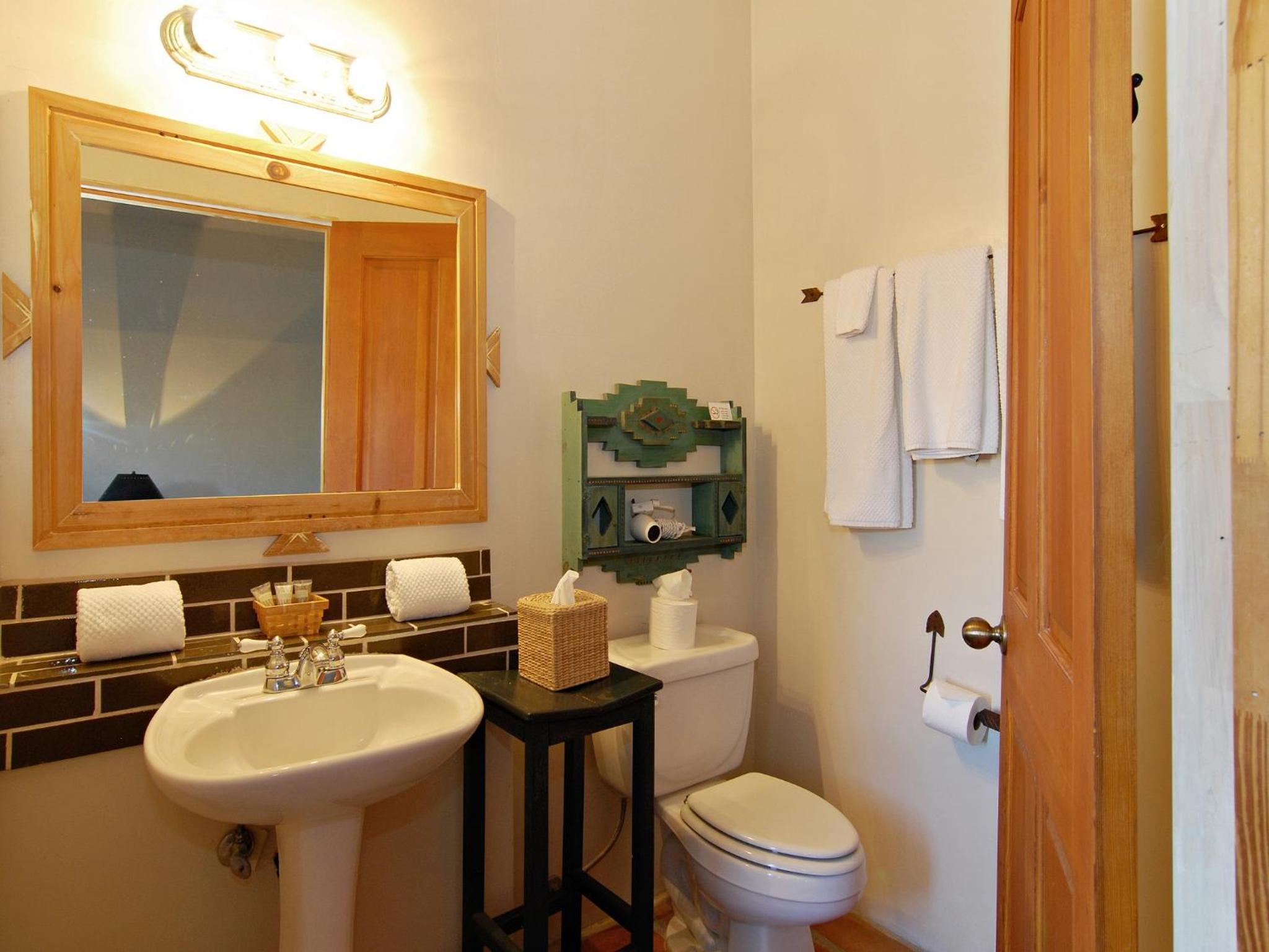 Deluxe Queen Room photo 3