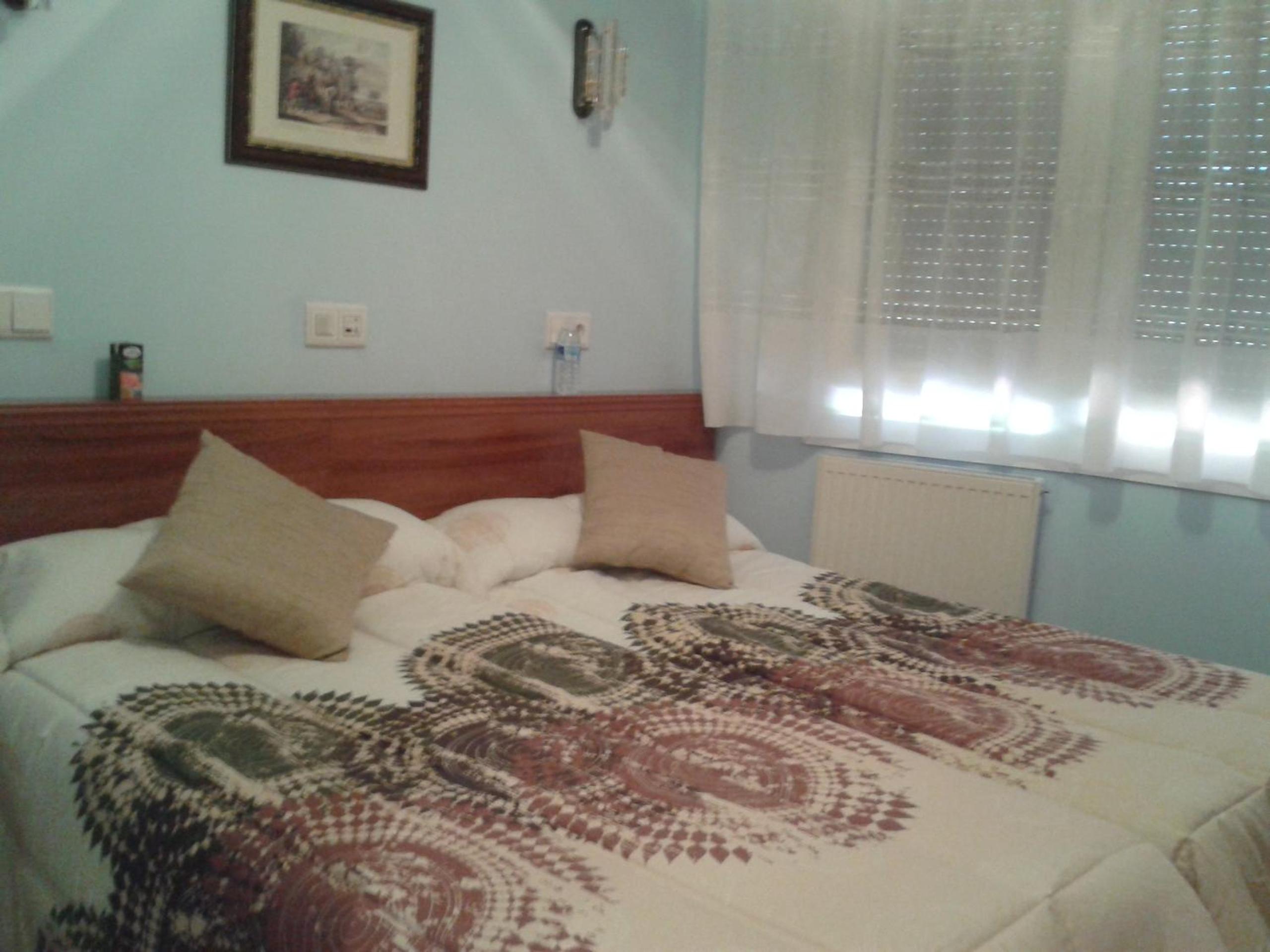 Double Room - Photo 10