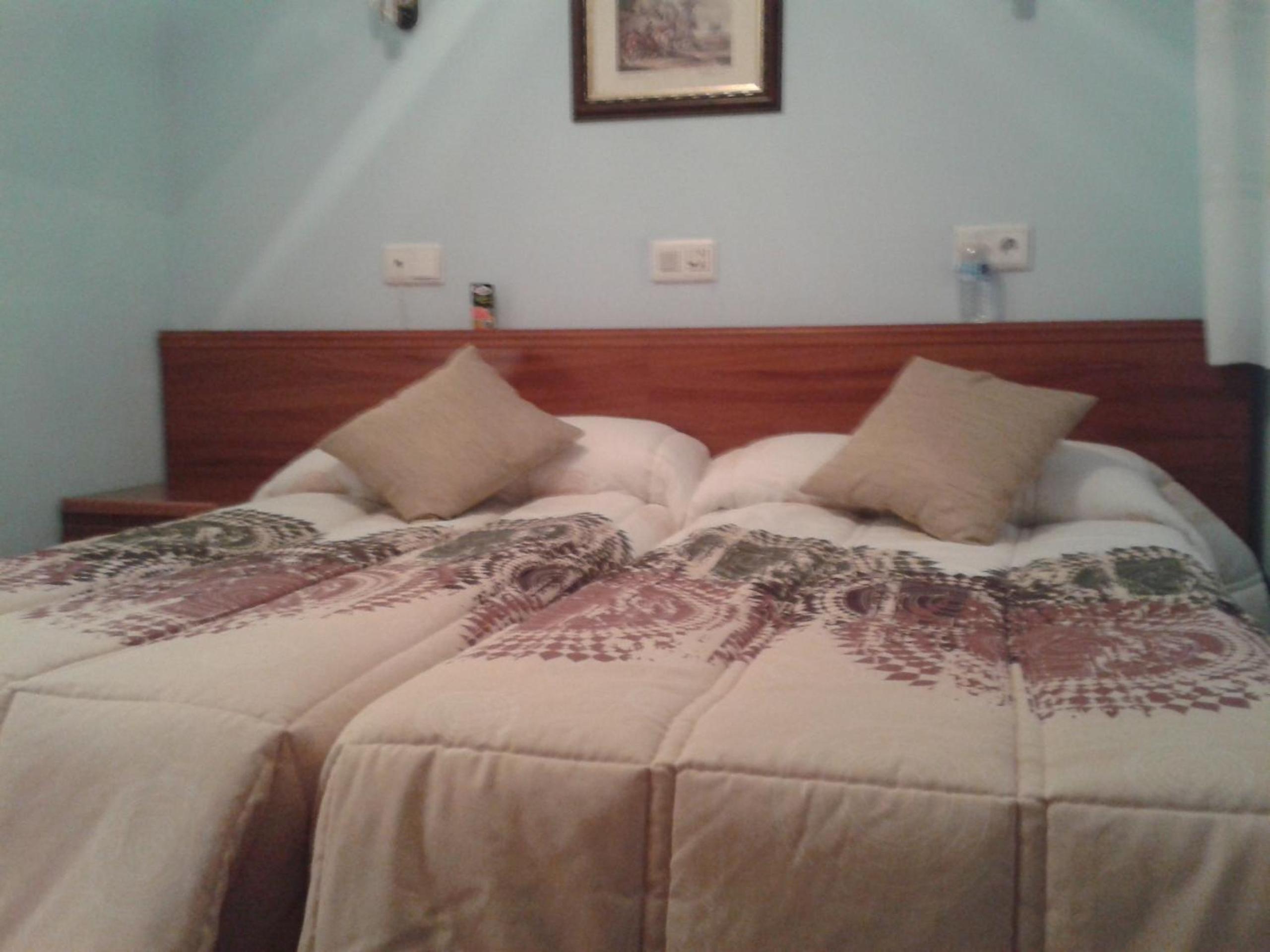 Double Room - Photo 13