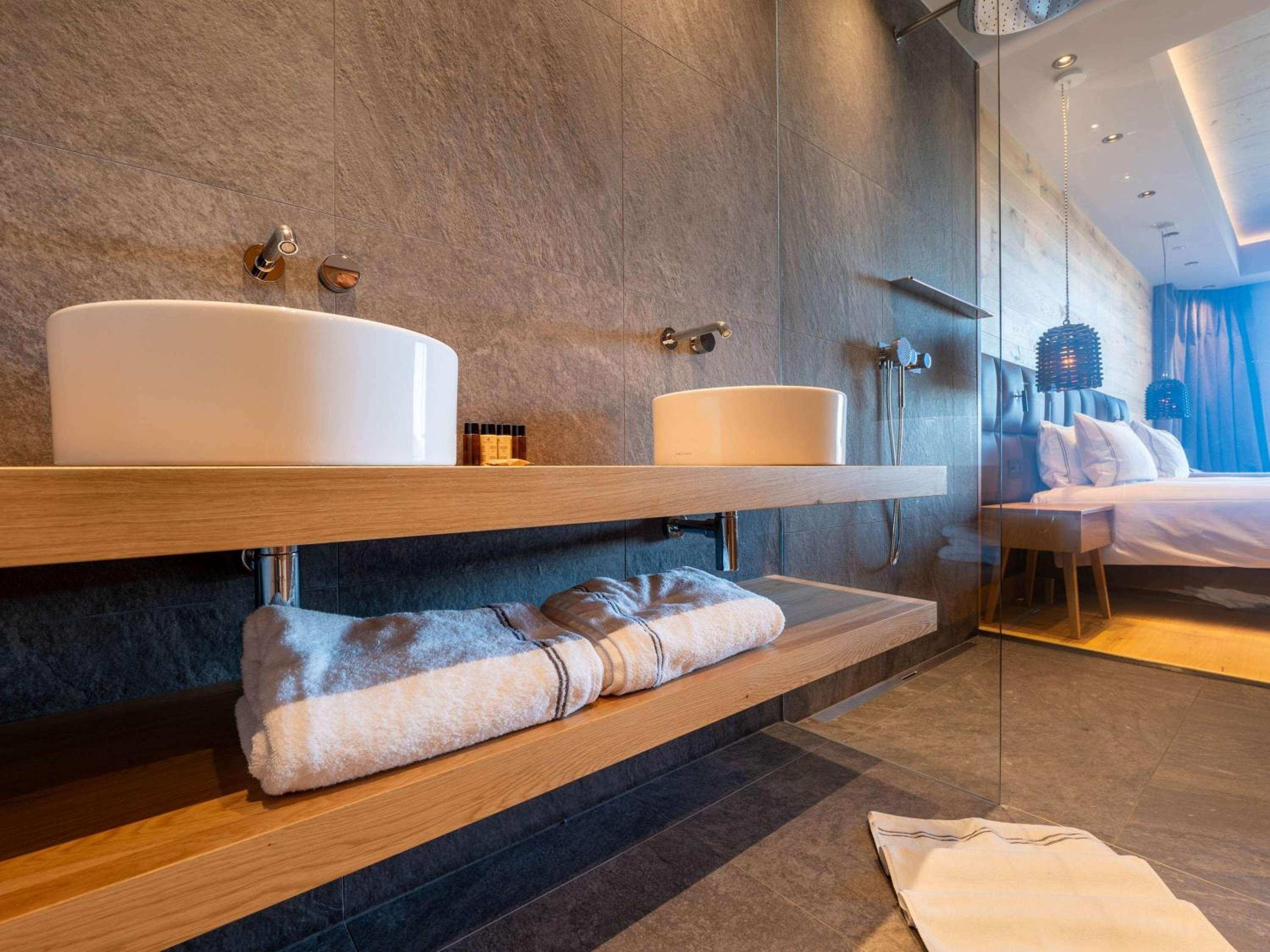 Swiss Advantage King Room  - Photo 5