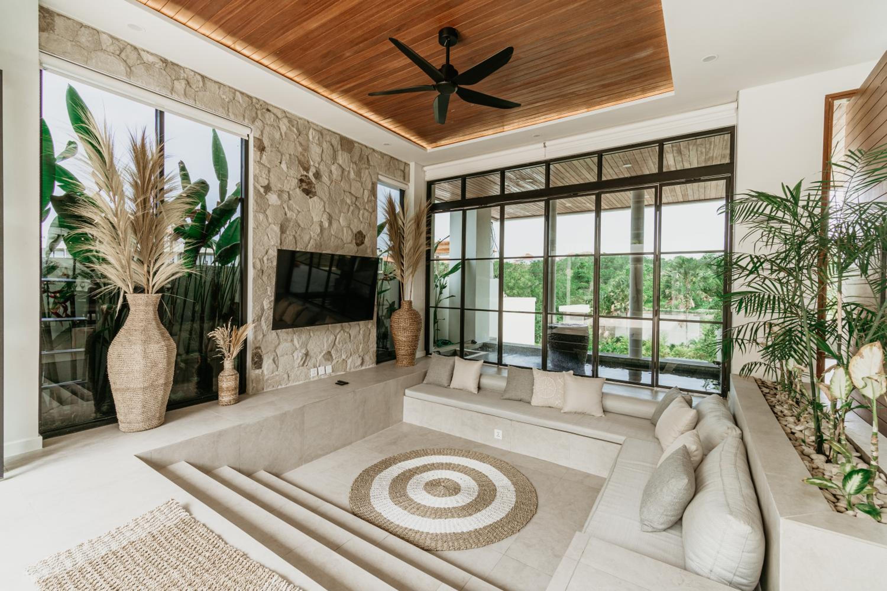 Villa with Sea View photo 3