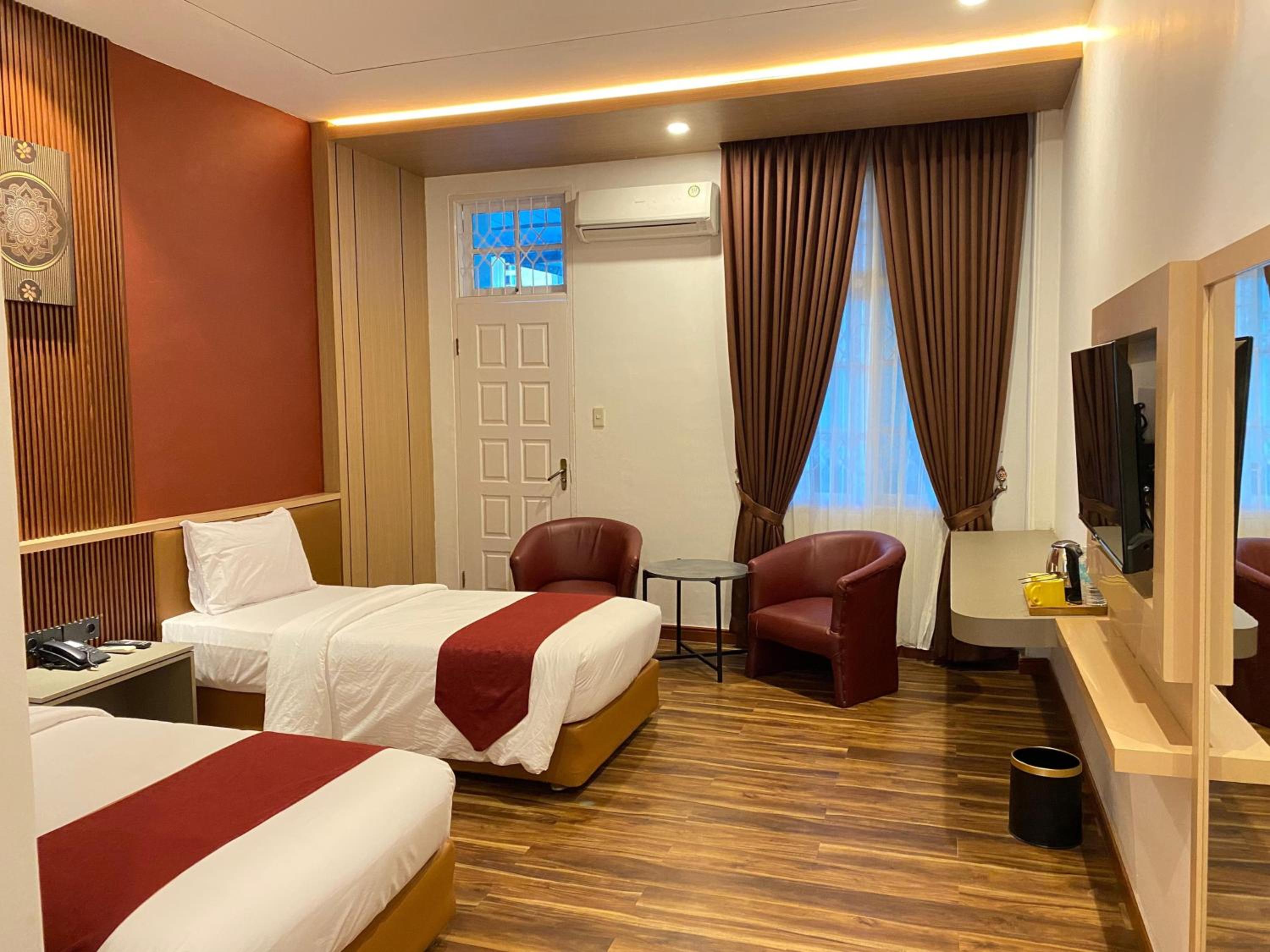 Deluxe Twin Room photo 2