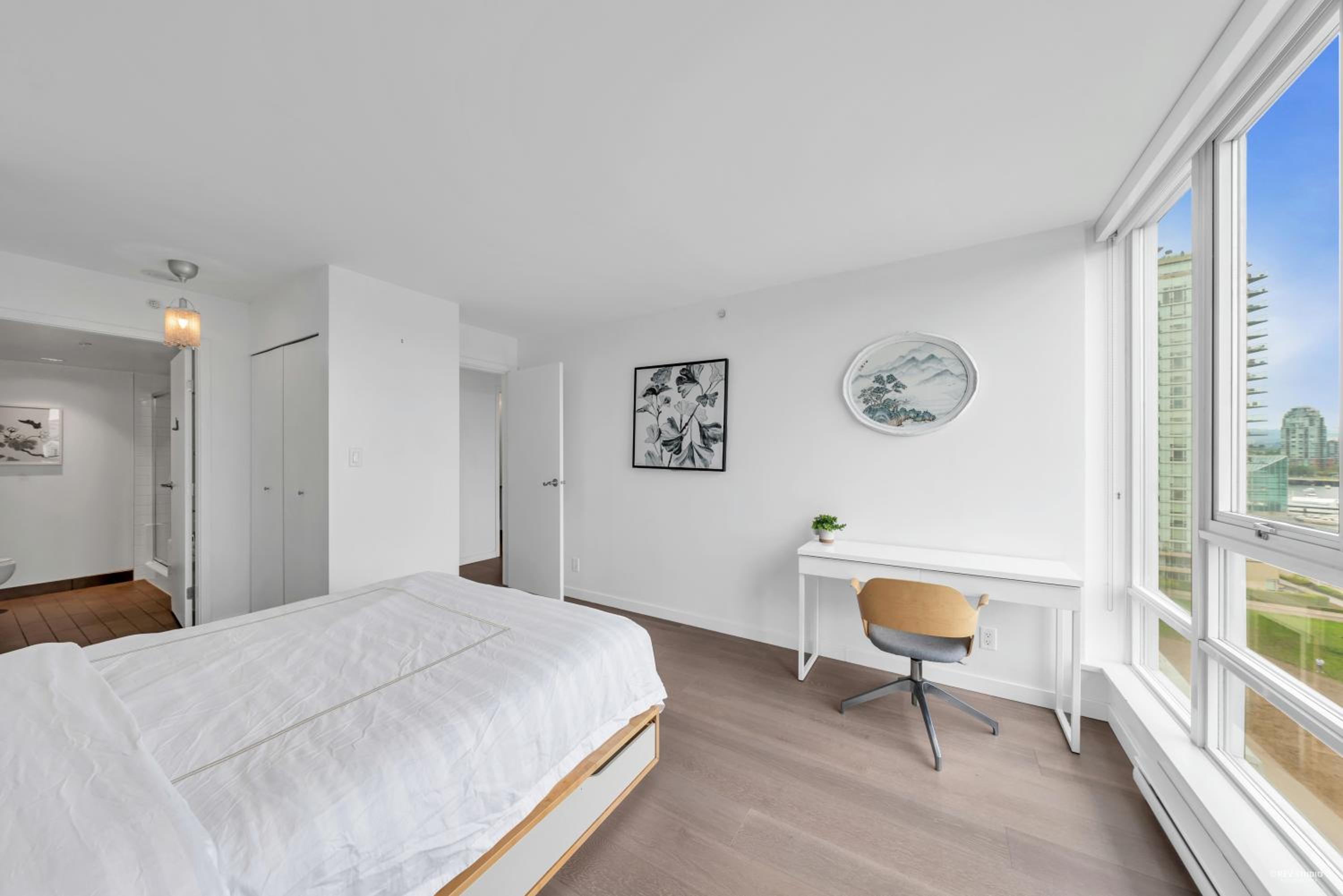 Two-Bedroom Apartment with Ocean View photo 3