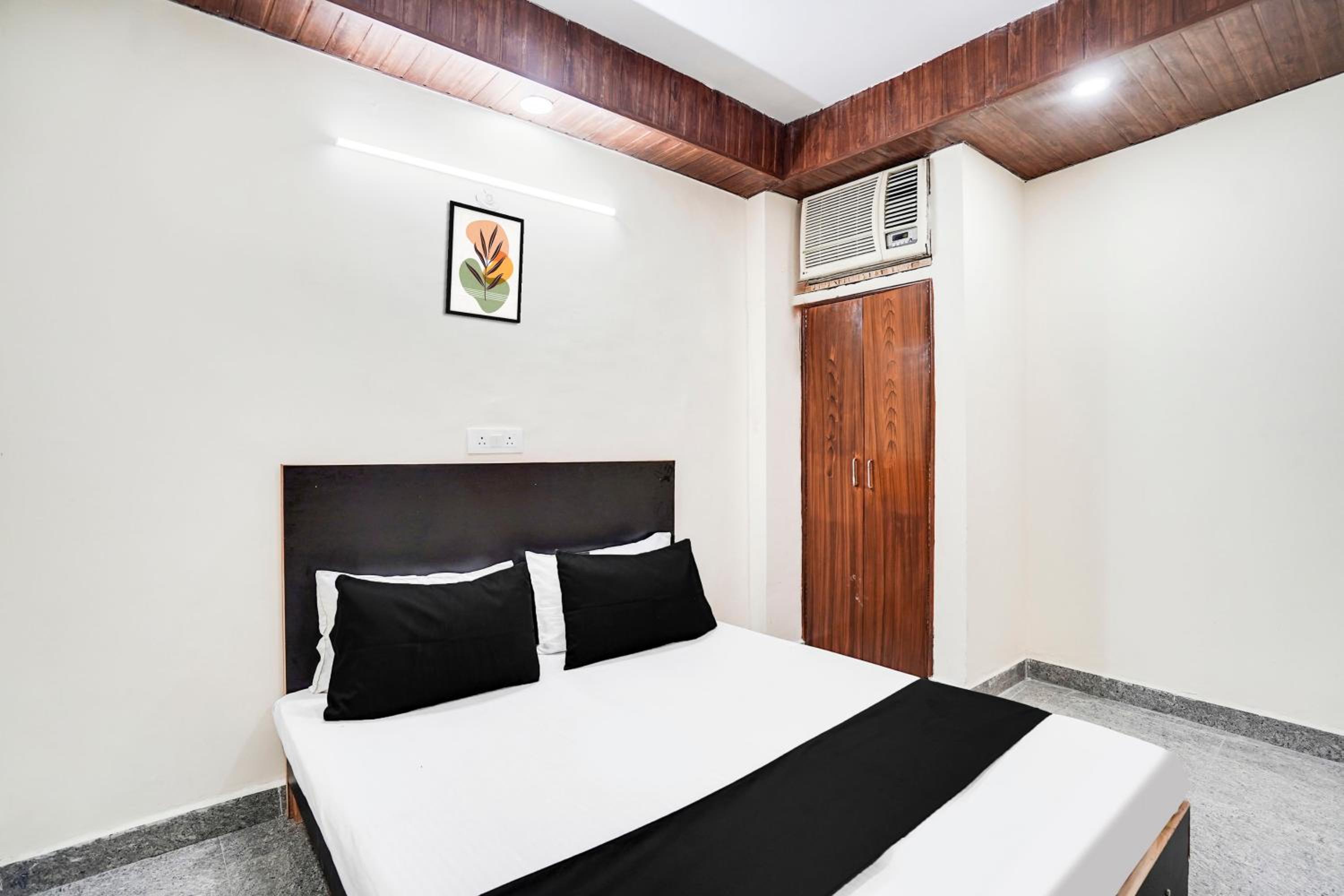 Classic Triple Room photo 2