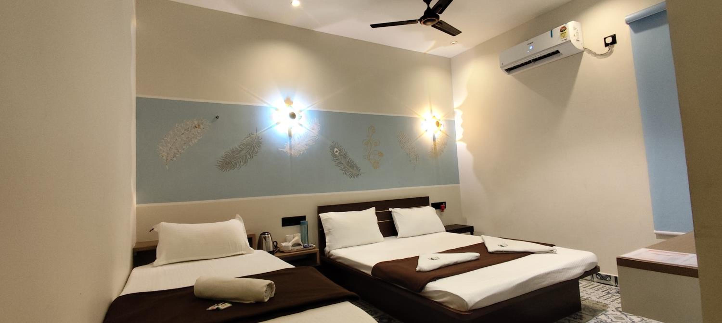 Deluxe Triple Room With Sea View photo 3