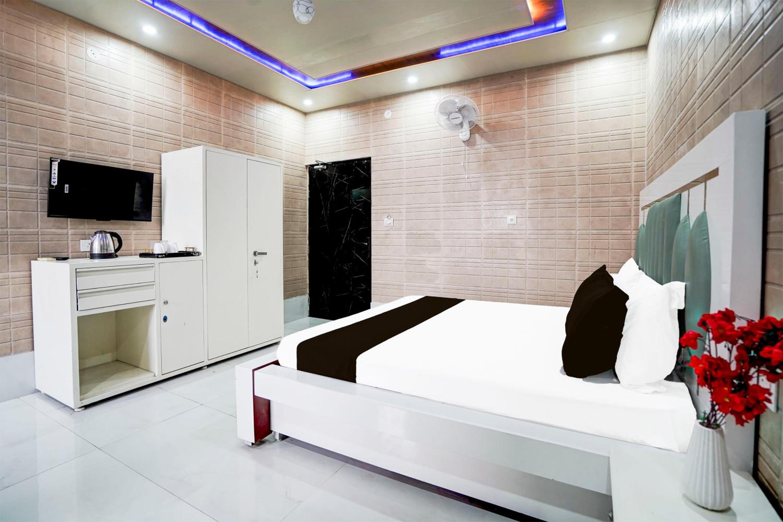 Classic Triple Room