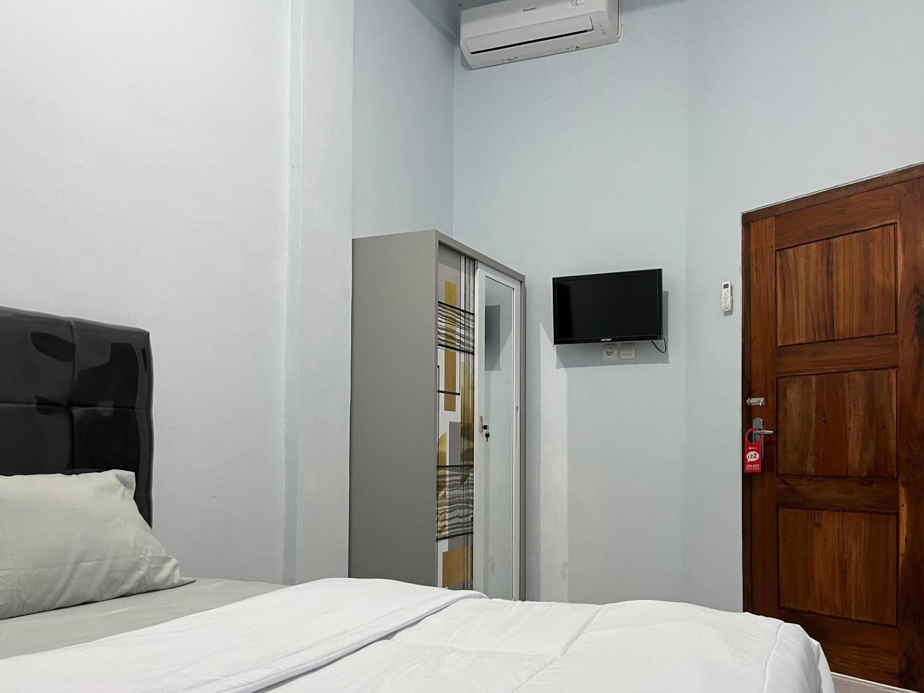 Standard Double Room photo 3