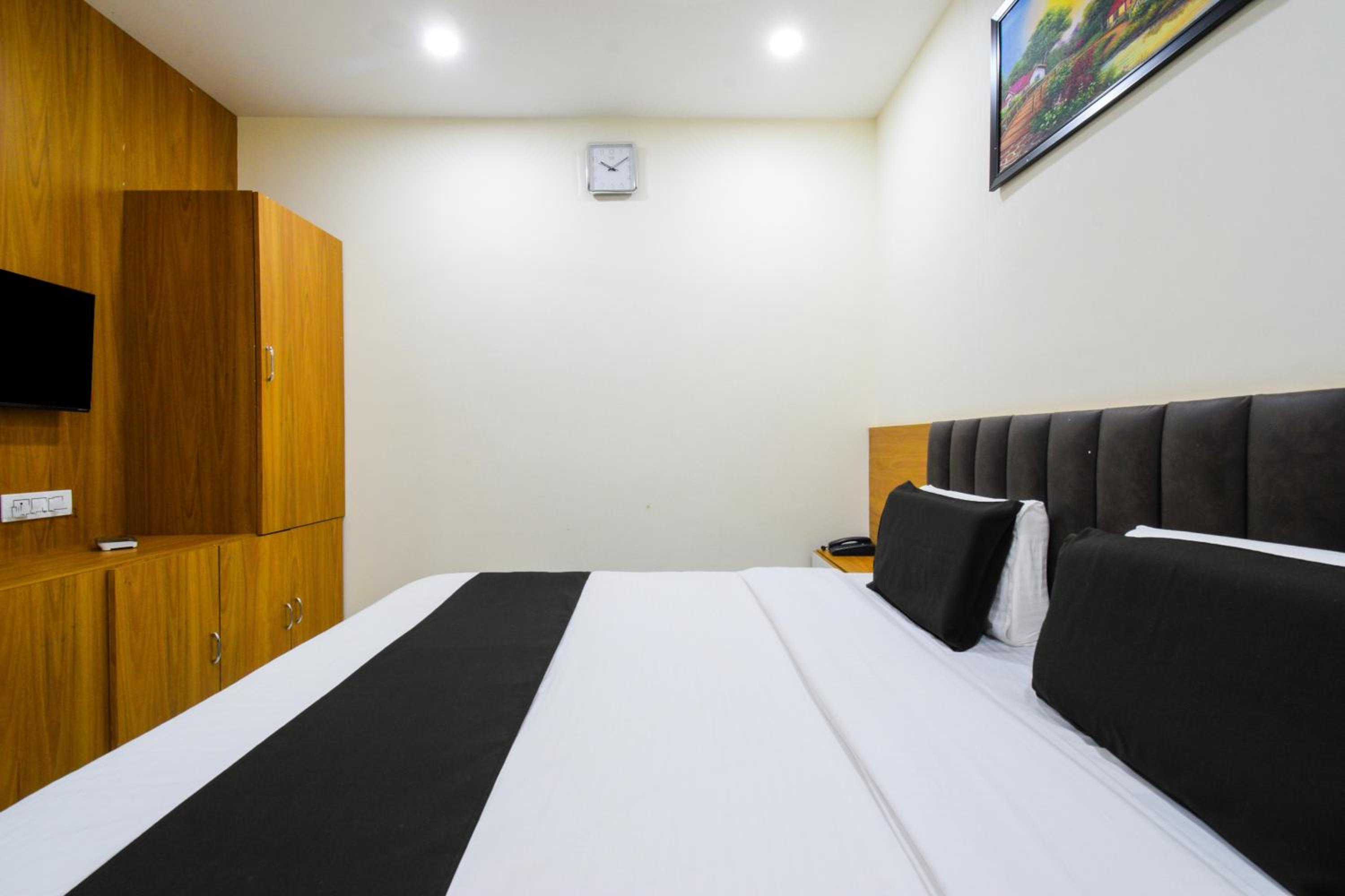 Standard Double Room photo 3