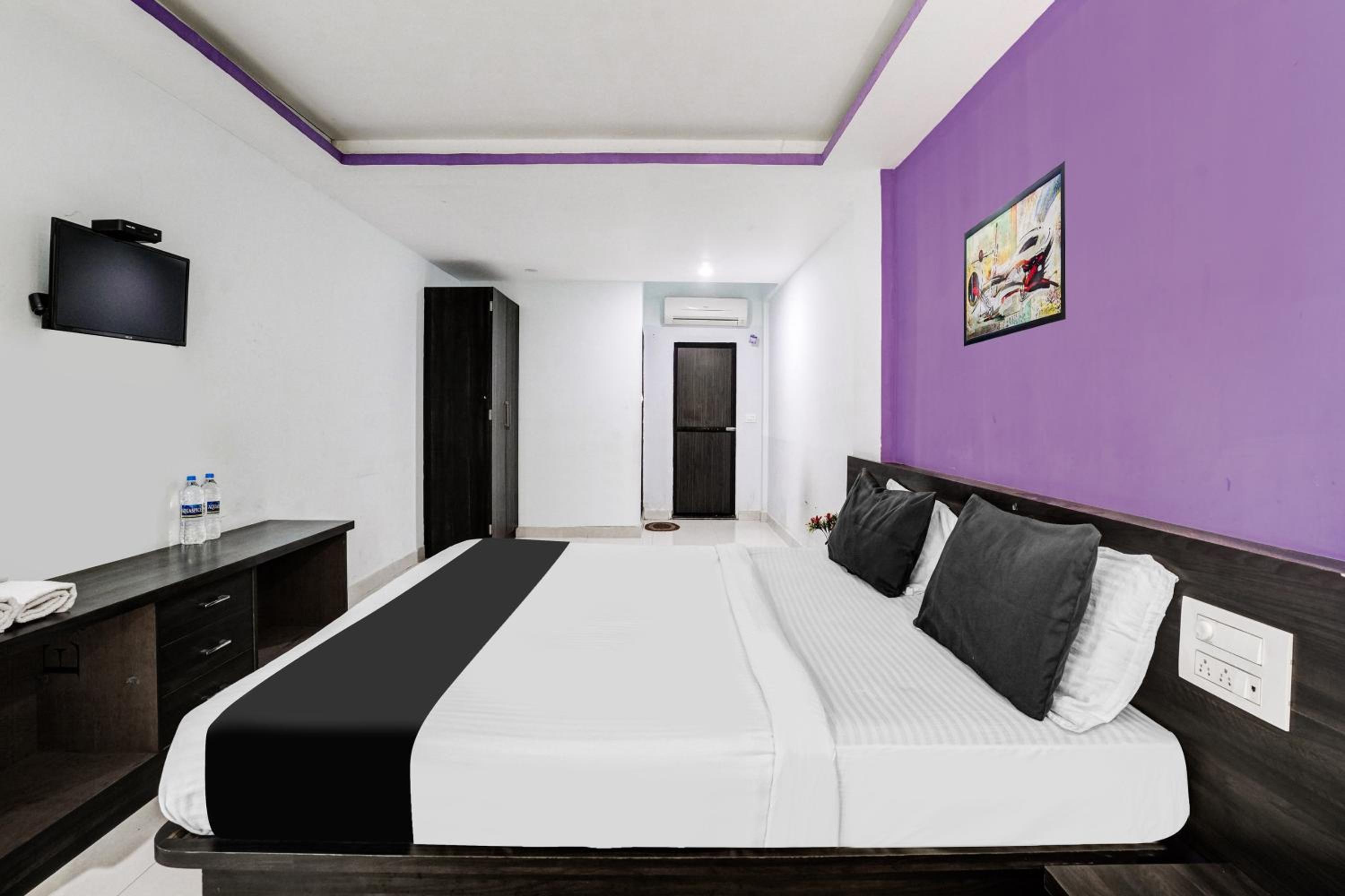 Classic Triple Room photo 2
