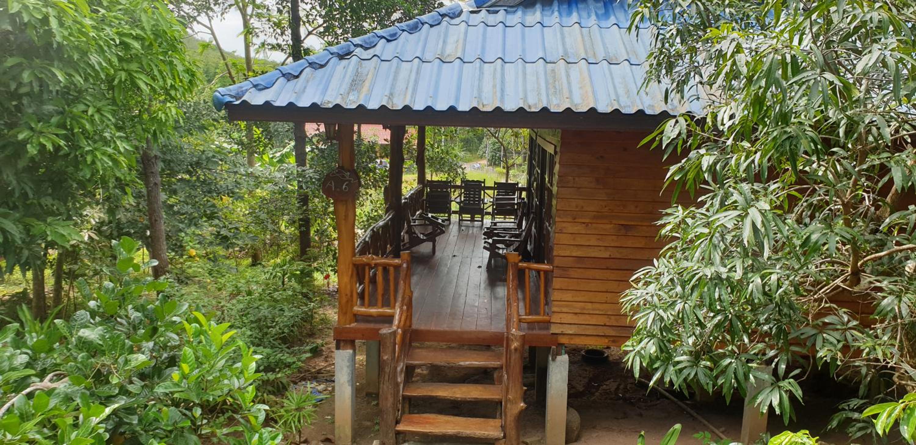 Standard Bungalow with Fan (2 Bed) - Photo 2