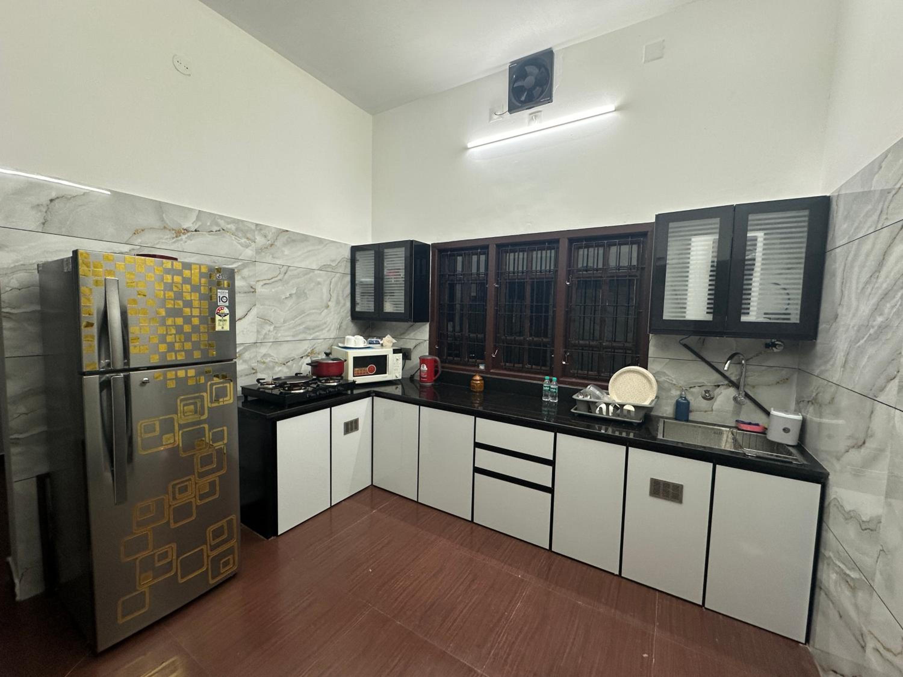 Villa photo 3