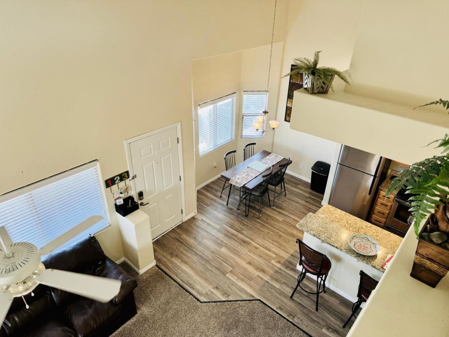 Three-Bedroom Apartment photo 3