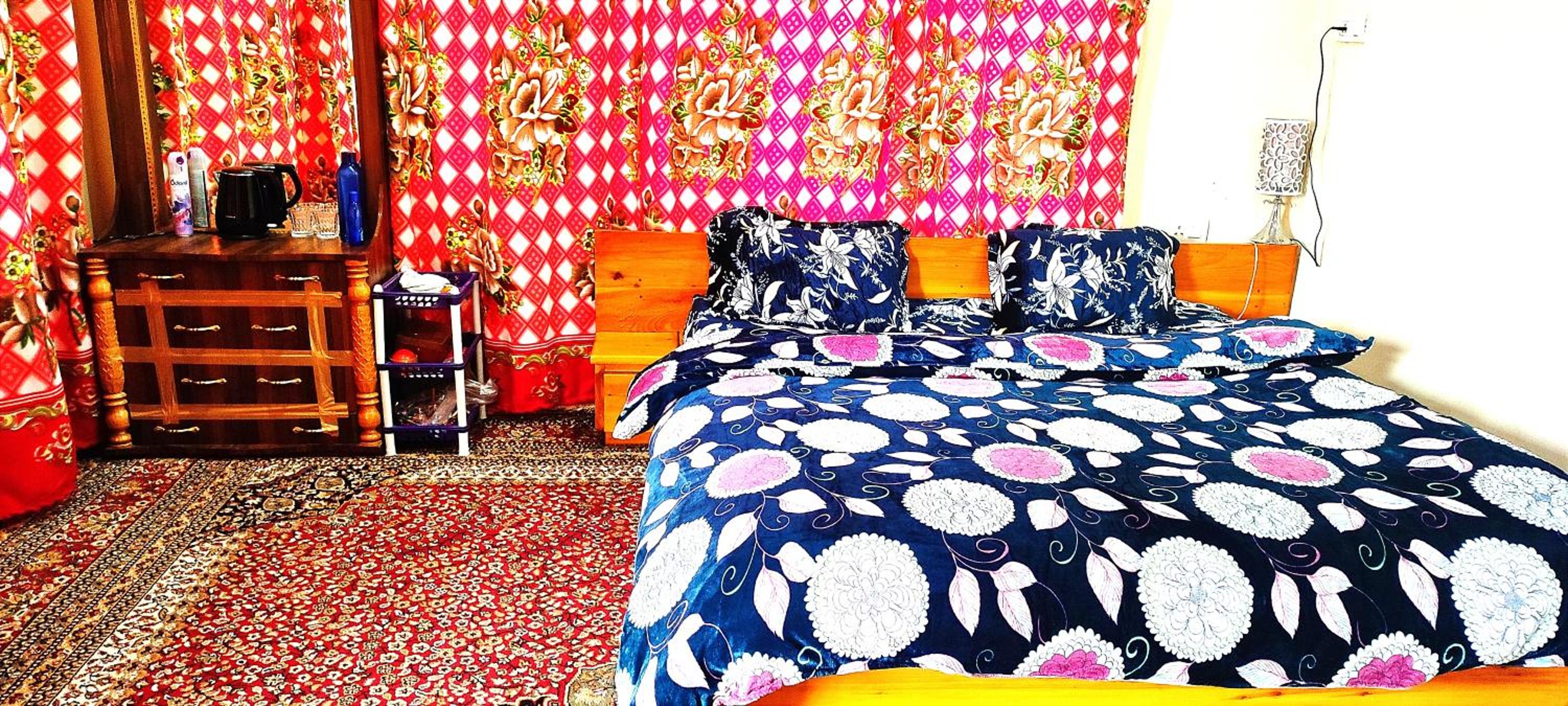 King Room with Balcony photo 1