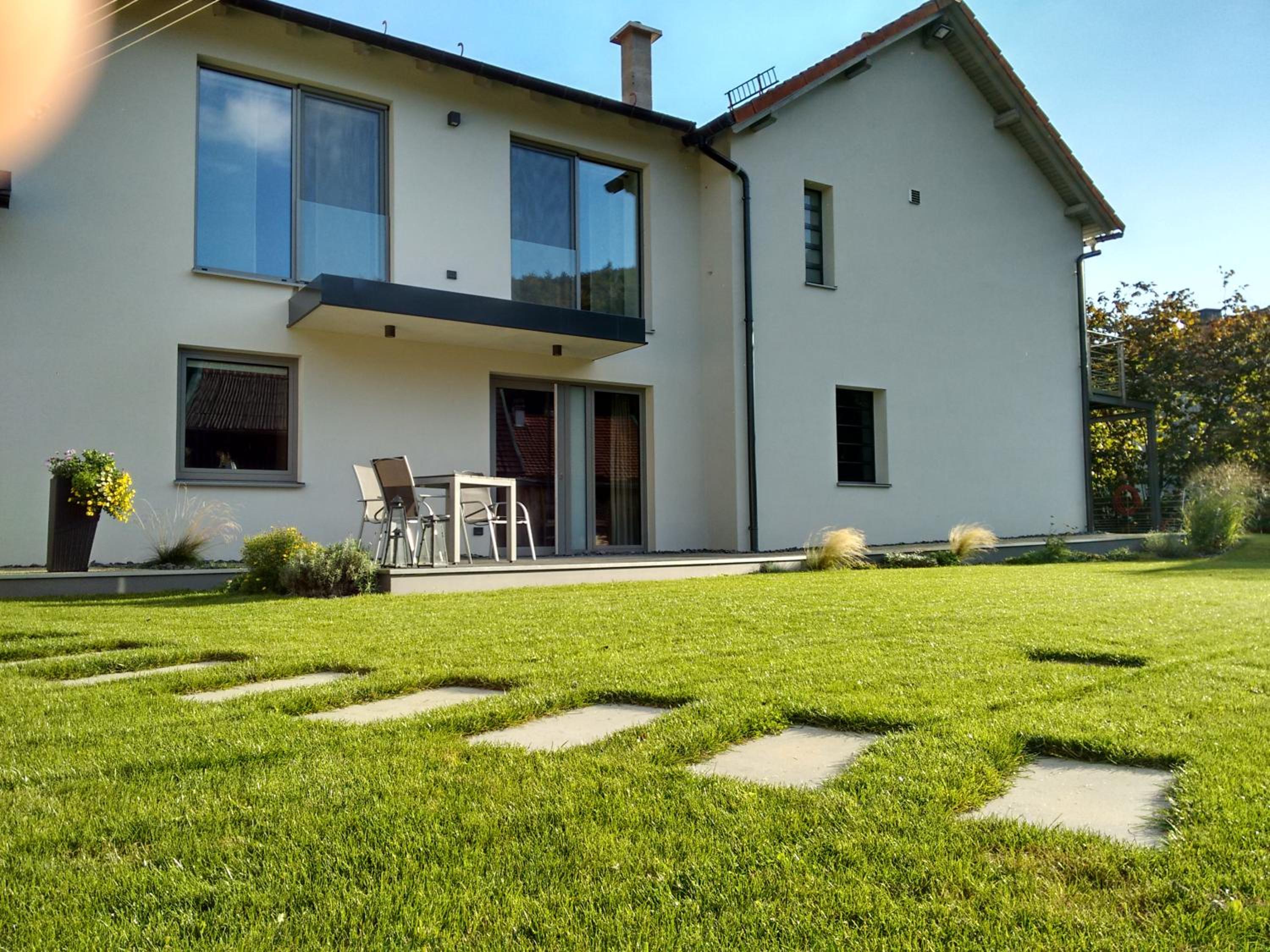 Apartment with Terrace - Photo 3