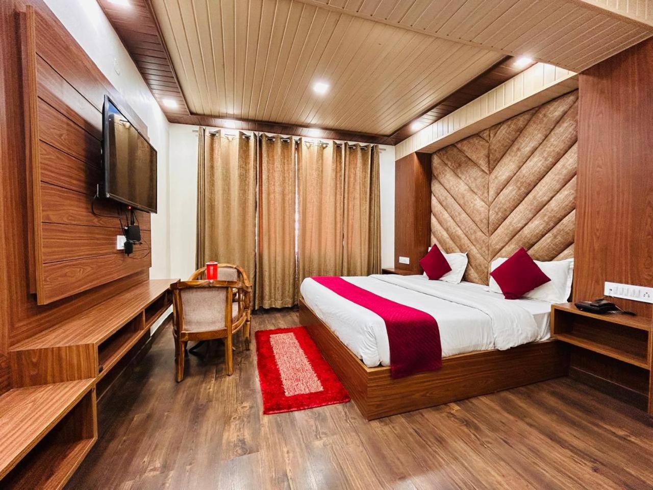 Deluxe Double Room photo 2