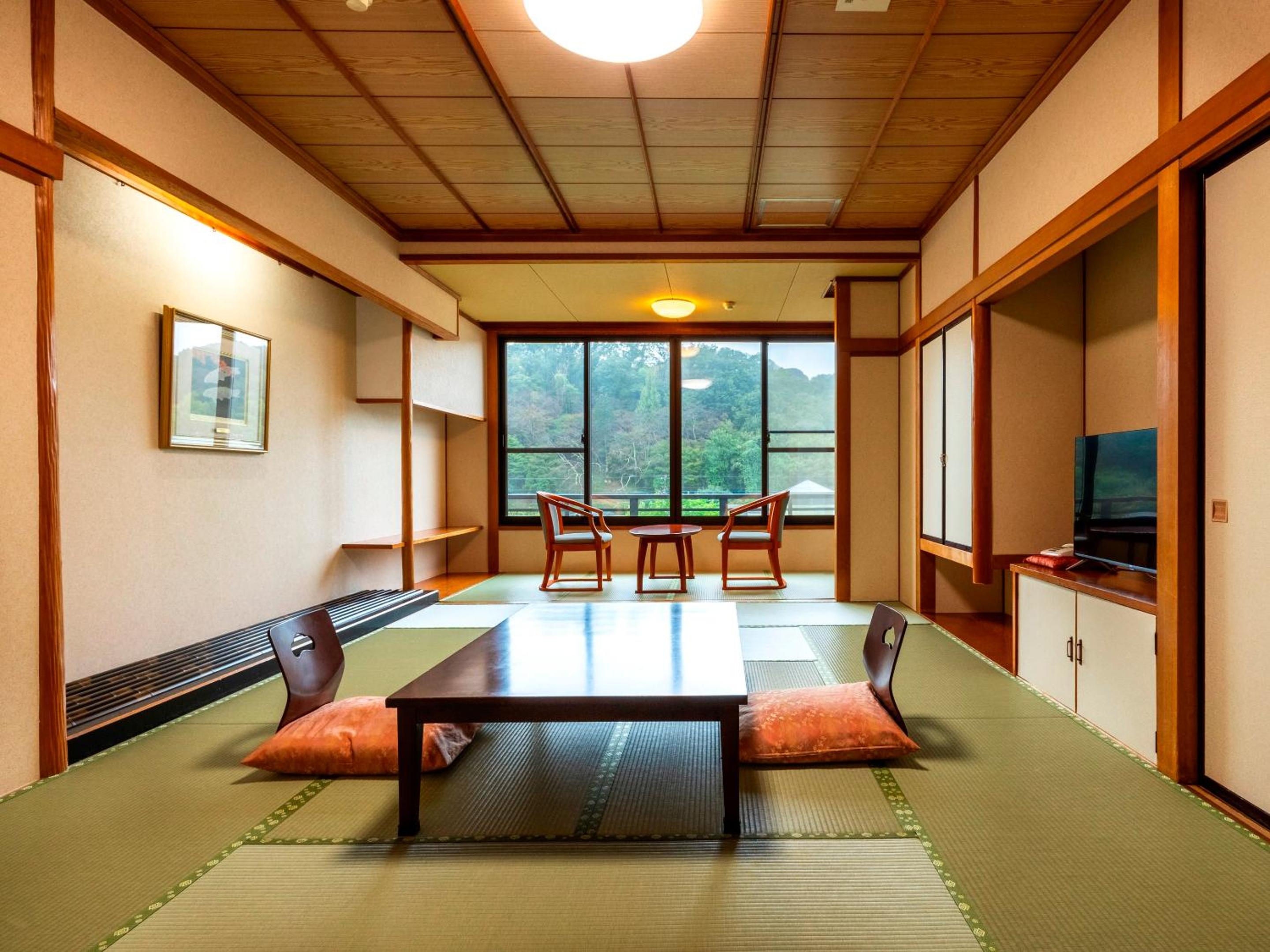 Japanese-Style Room (12 tatami) - Non-Smoking