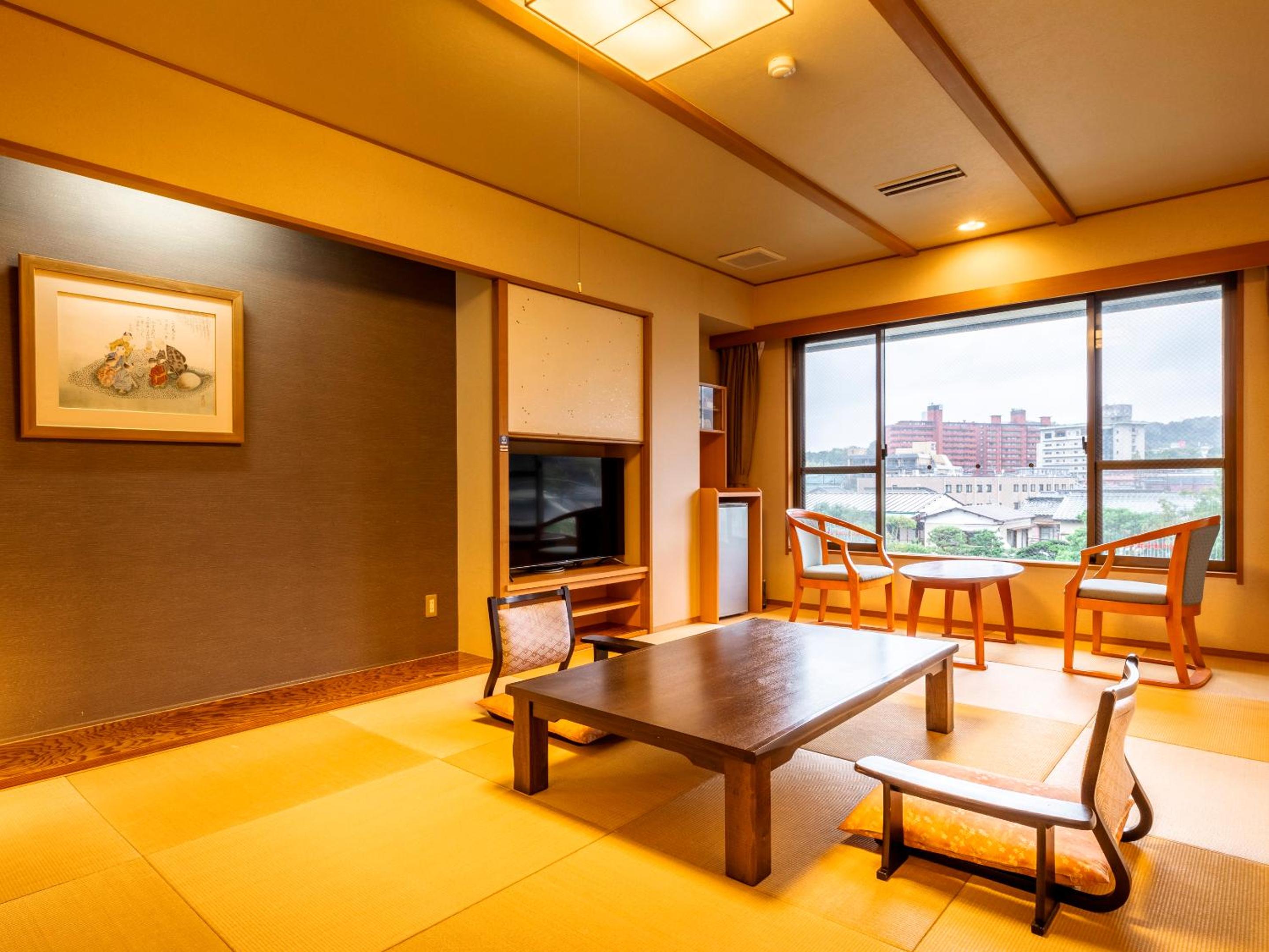 Twin Room with Tatami Area - Non-Smoking