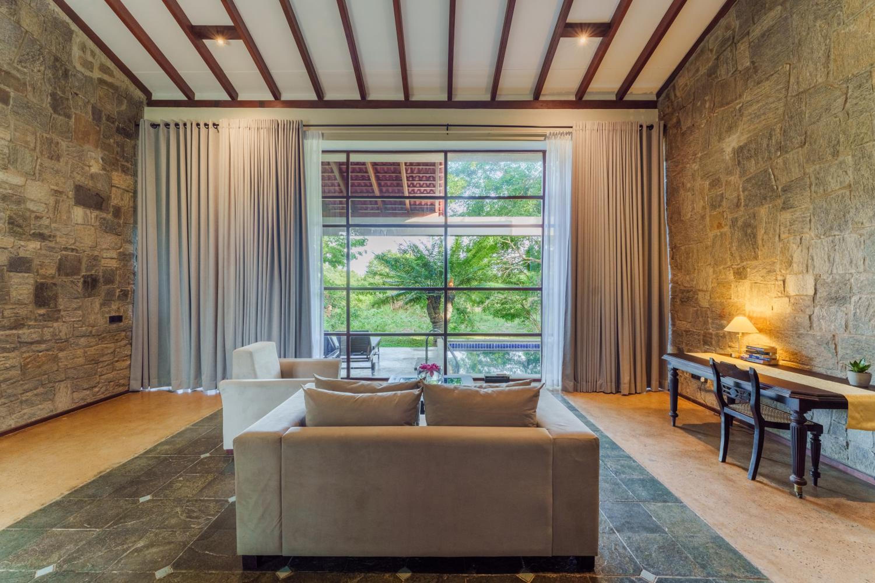 Suite with Plunge Pool + Complimentary Ayurveda Doctors Consultation + 90-minute Ayurveda treatment session daily. photo 2