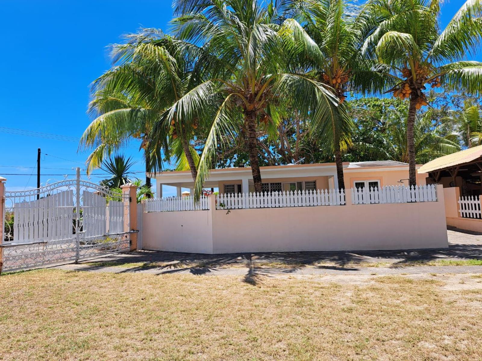 Villa with Garden View