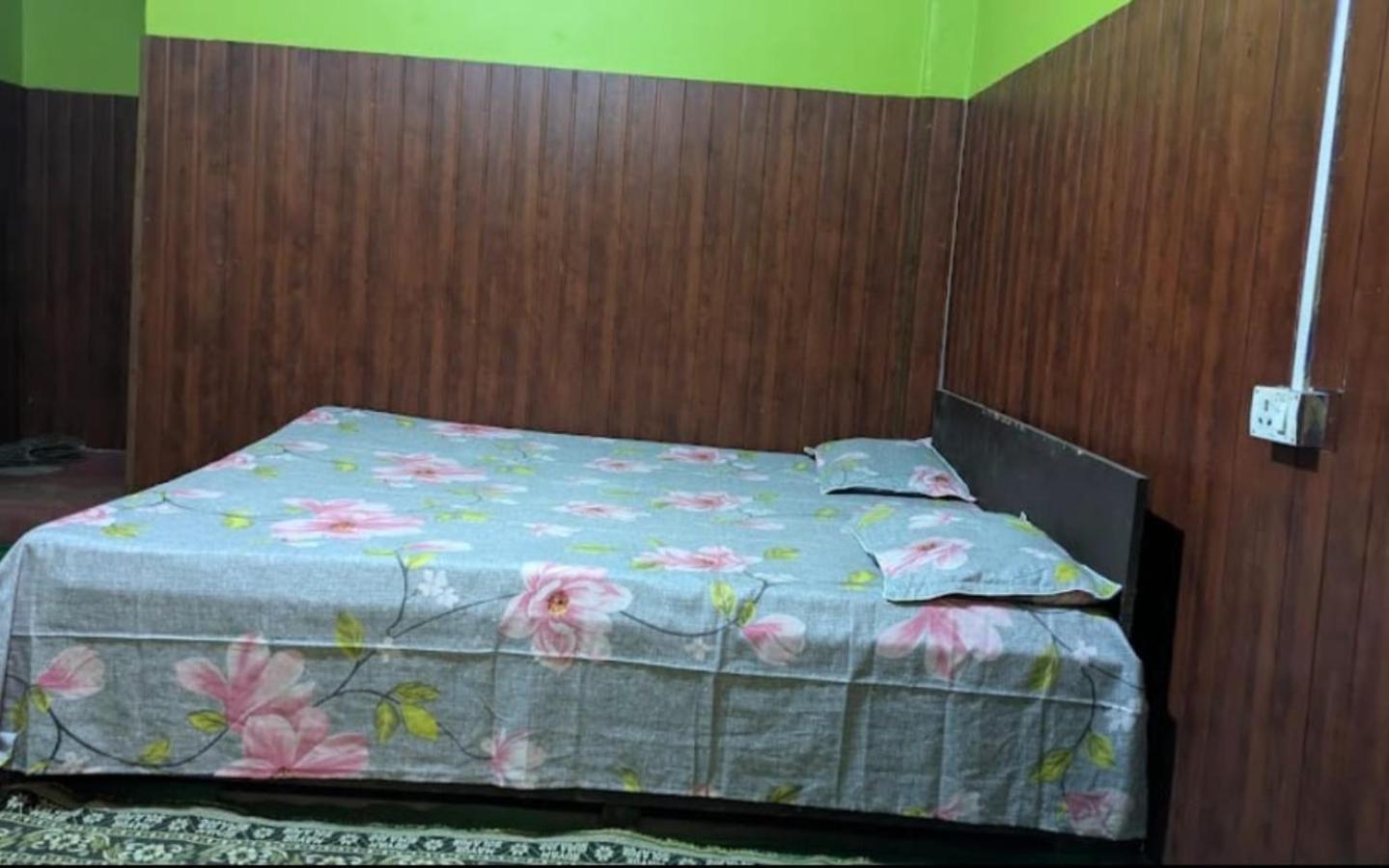 Quadruple Room - Photo 1