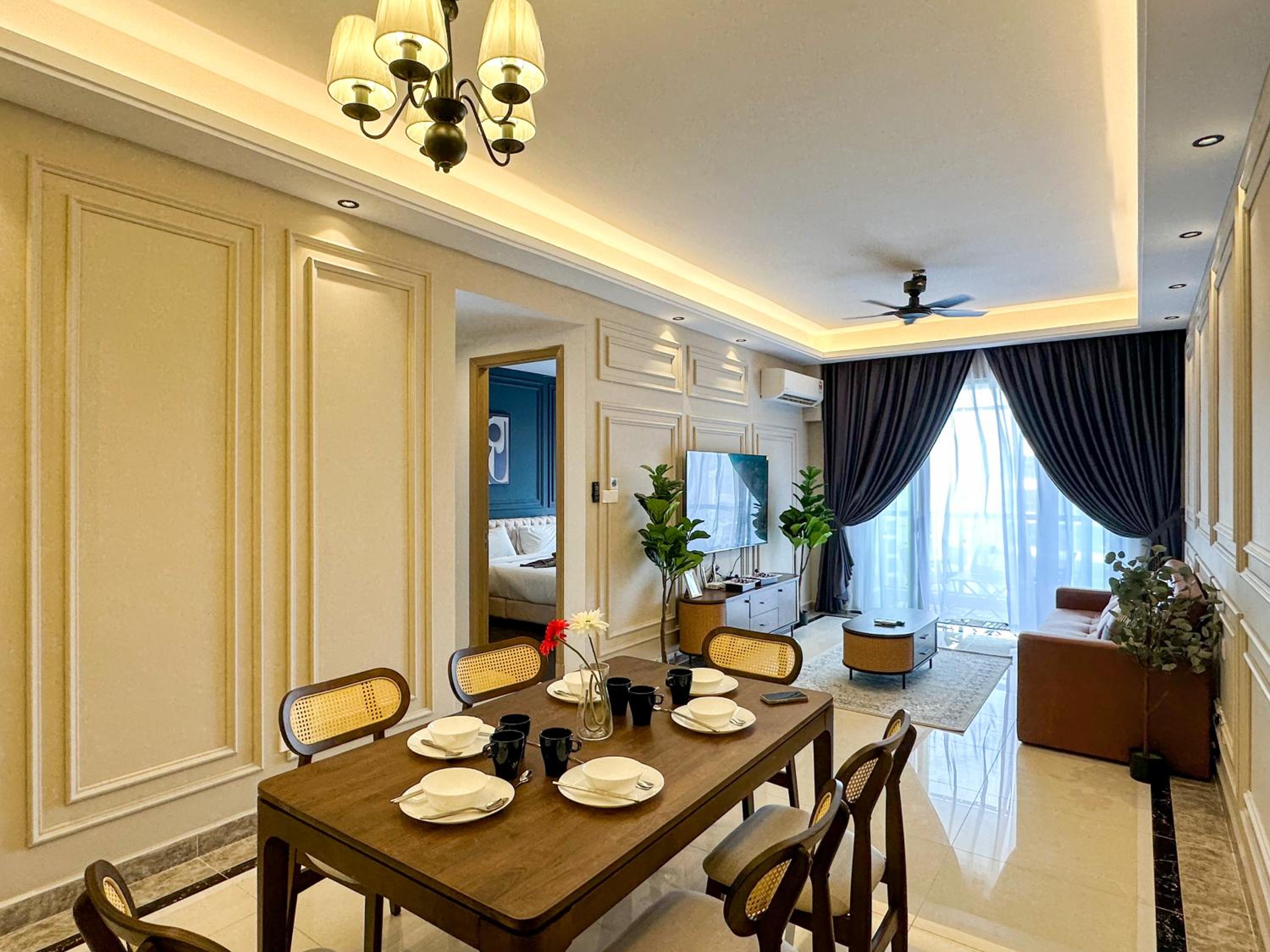 Two-Bedroom Deluxe Apartment with Balcony
