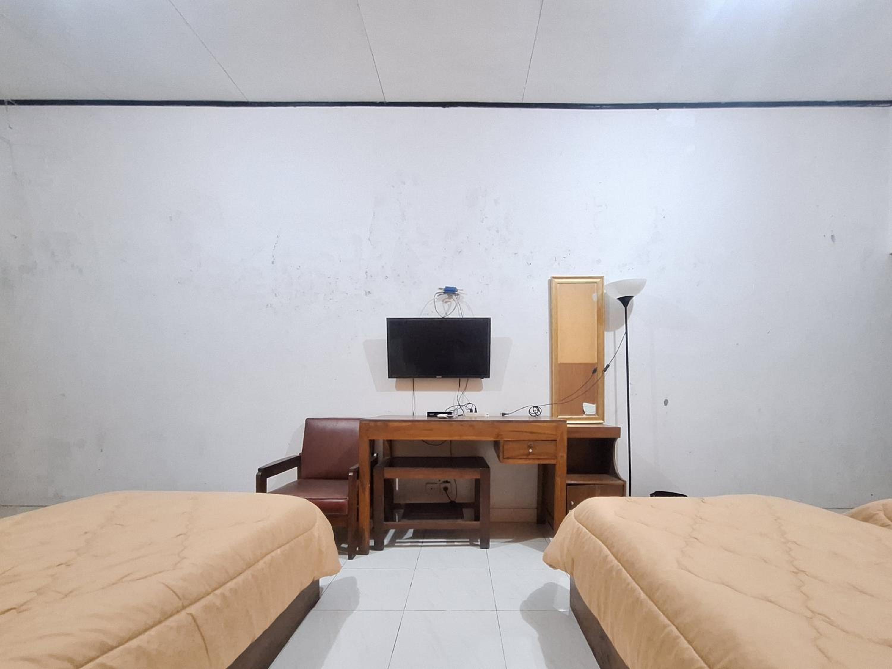 Standard Twin Room photo 2